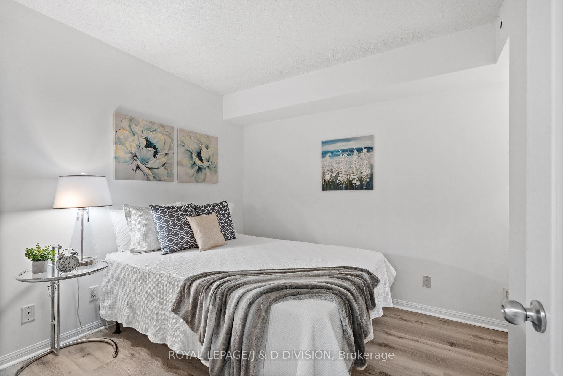 Photo 11 of Unit 902, 9 Shank Street, Toronto, Niagara — HOMEH