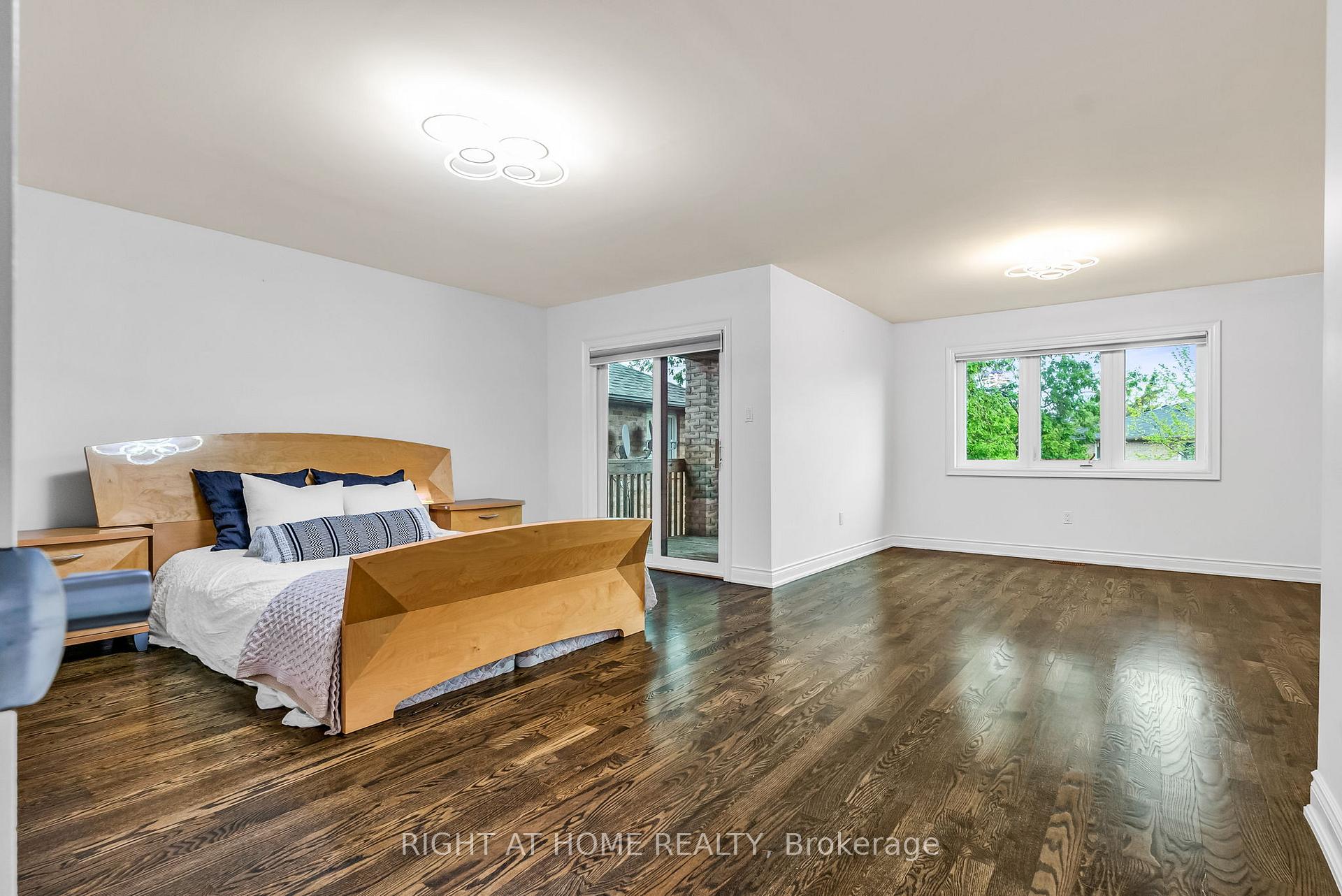 Photo 30 of 29 Pinewood Drive, Vaughan, Crestwood-Springfarm-Yorkhill — HOMEH