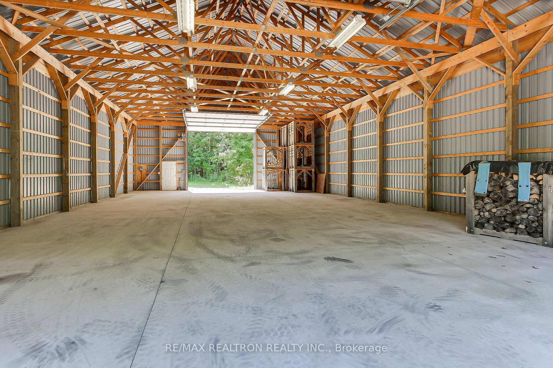 Photo 41 of 170 Concession 5 West Road, Tiny, Wyevale — HOMEH