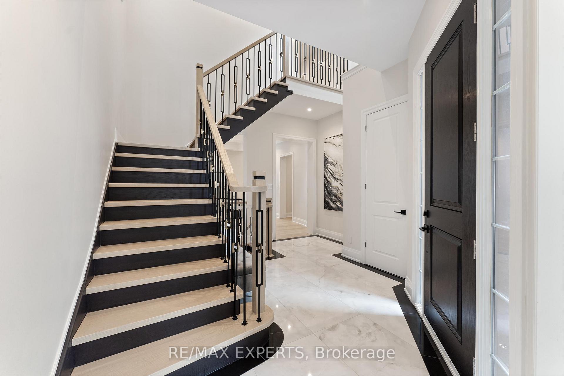 Photo 6 of 107 Burns Boulevard, King, King City — HOMEH