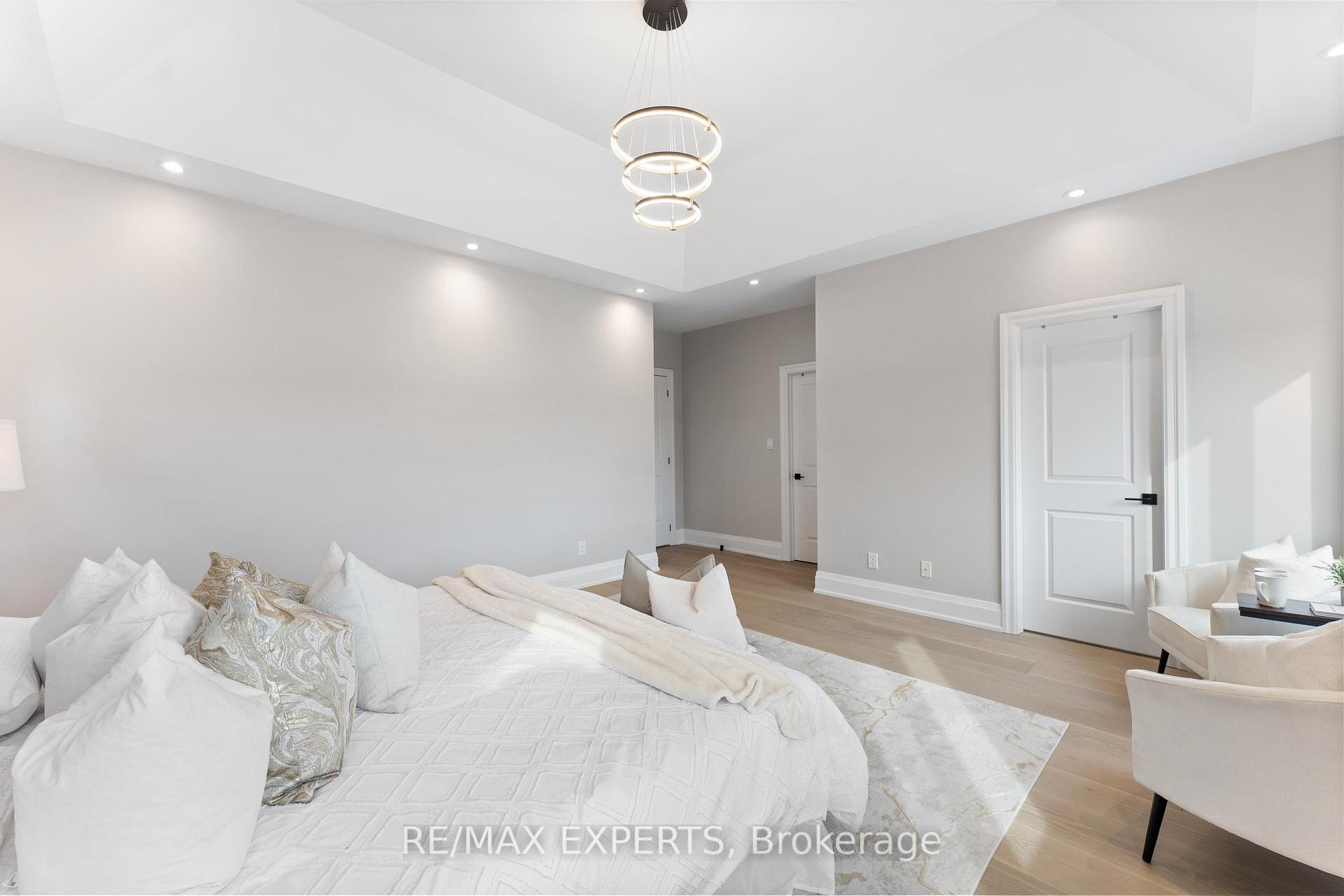 Photo 26 of 107 Burns Boulevard, King, King City — HOMEH