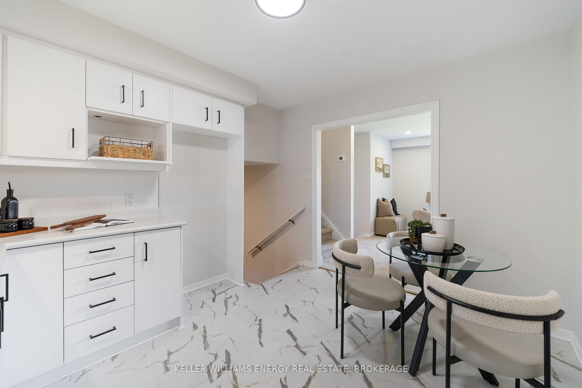 Photo 17 of 376 Waverly Street N, Oshawa, McLaughlin — HOMEH