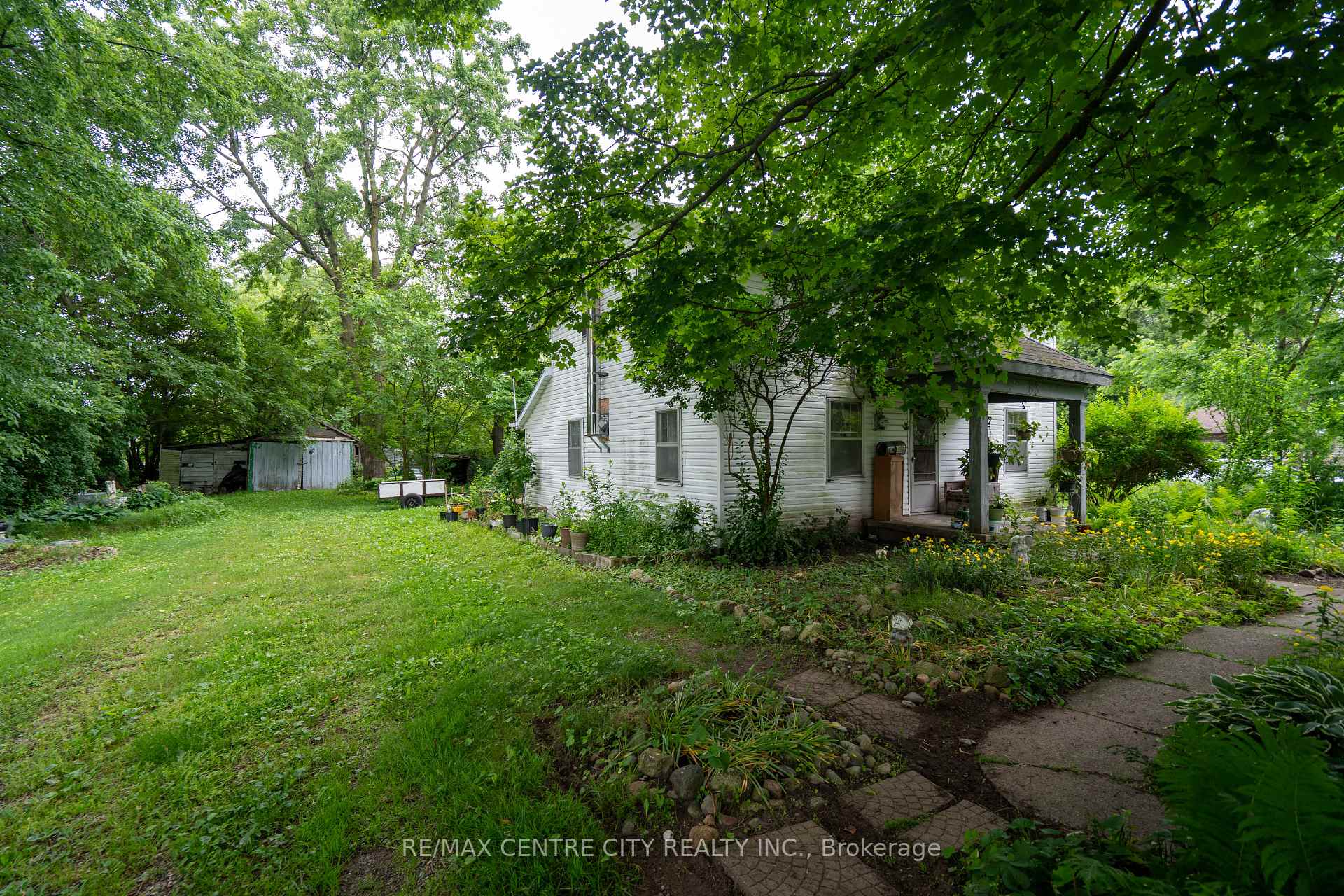 Photo 4 of 22971 Hagerty Road, Newbury — HOMEH