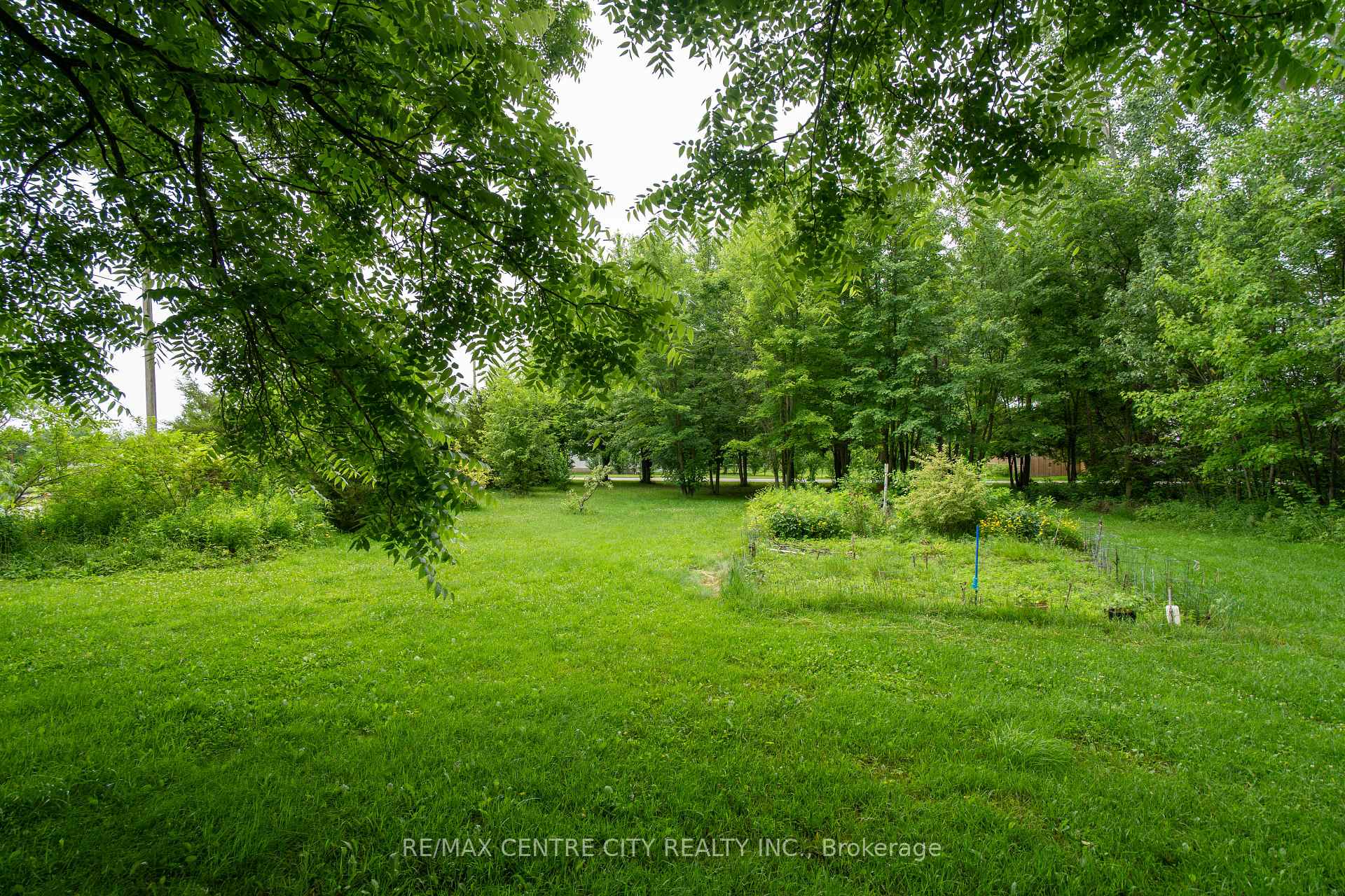 Photo 10 of 22971 Hagerty Road, Newbury — HOMEH