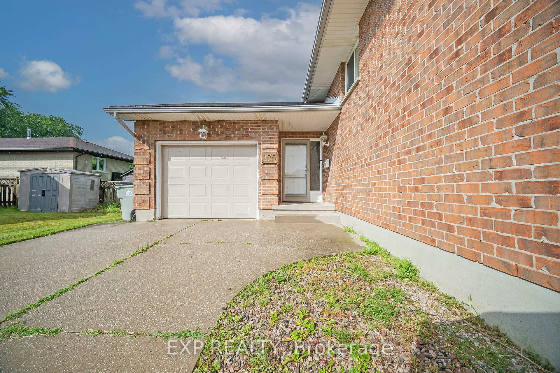 Photo 4 of 175 Southfield Drive, Strathroy-Caradoc, SW — HOMEH