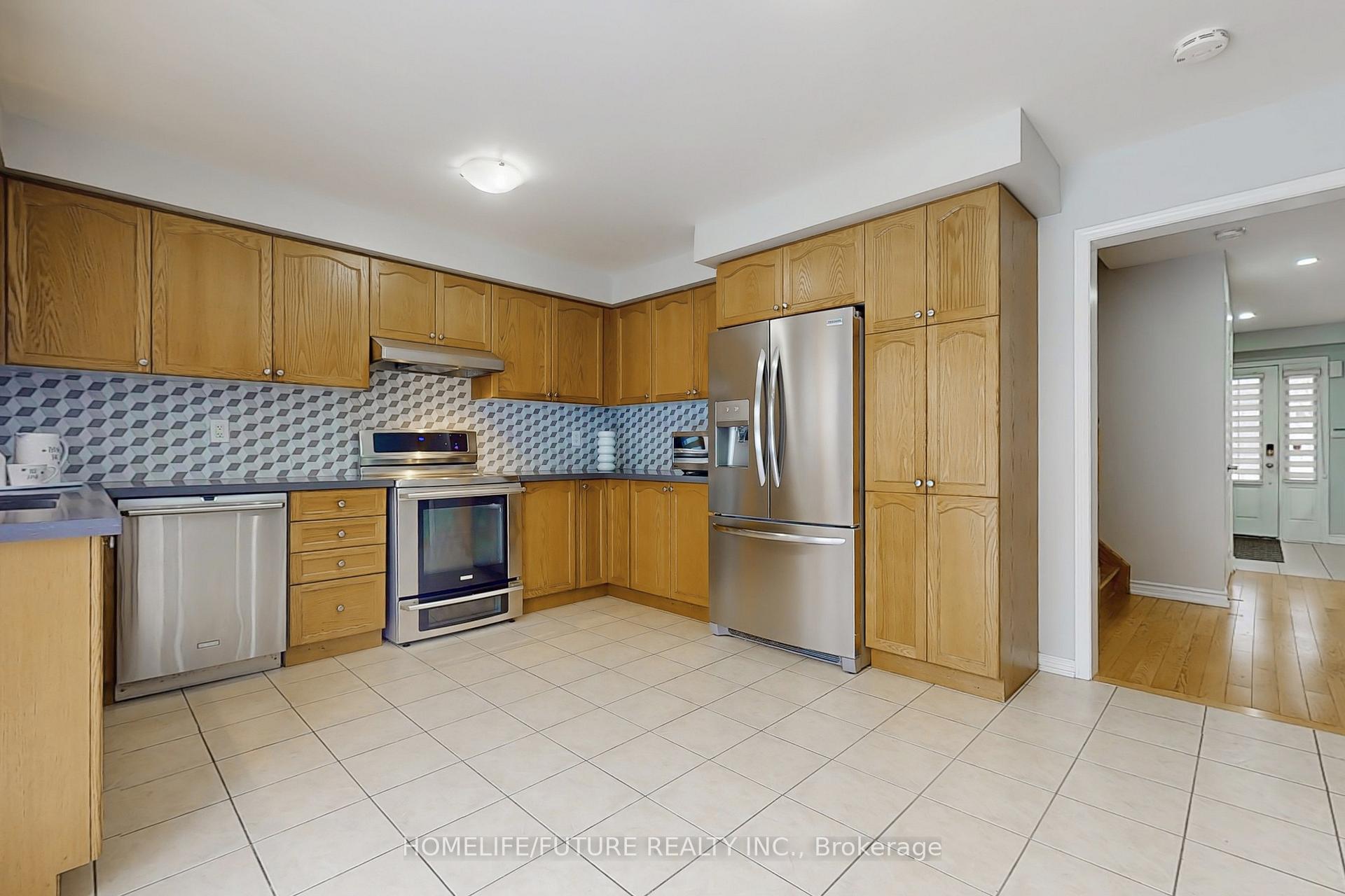 Photo 20 of 109 Elliottglen Drive, Ajax, Northeast Ajax — HOMEH