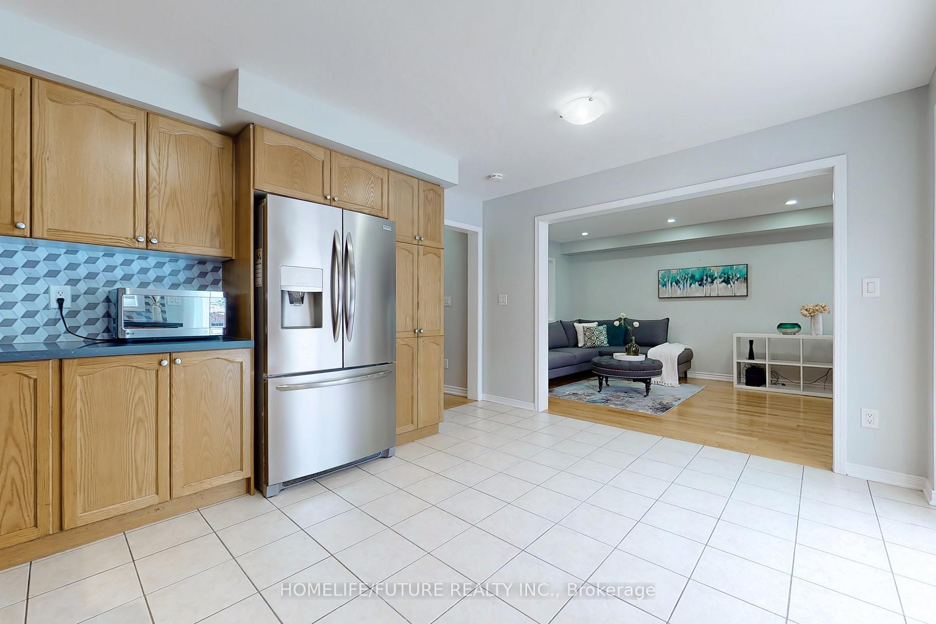 Photo 15 of 109 Elliottglen Drive, Ajax, Northeast Ajax — HOMEH