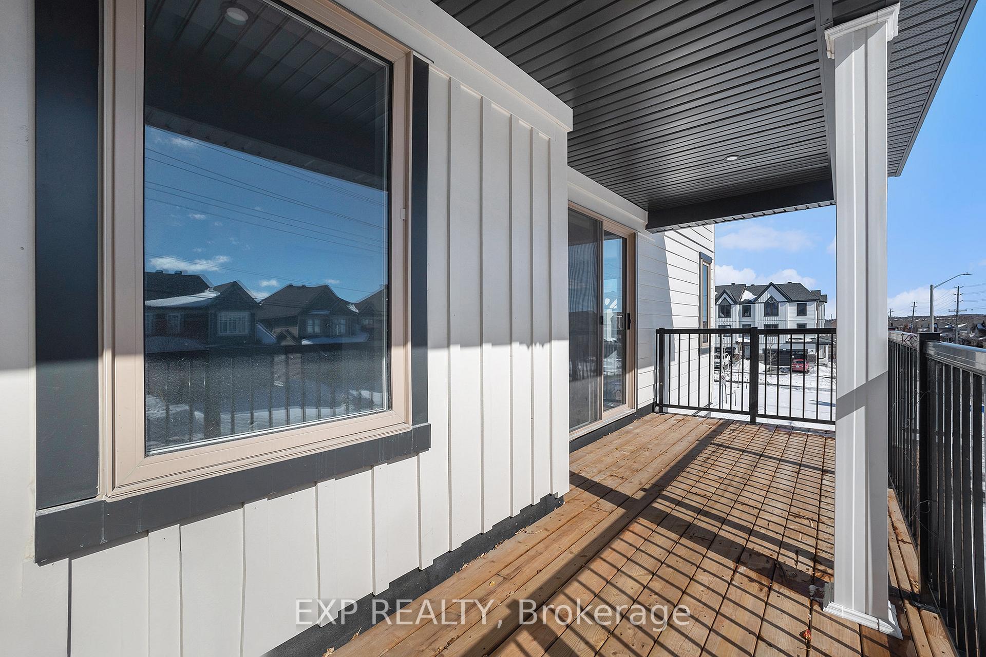 Photo 3 of 814 Kinstead, Ottawa, Stittsville (North) — HOMEH