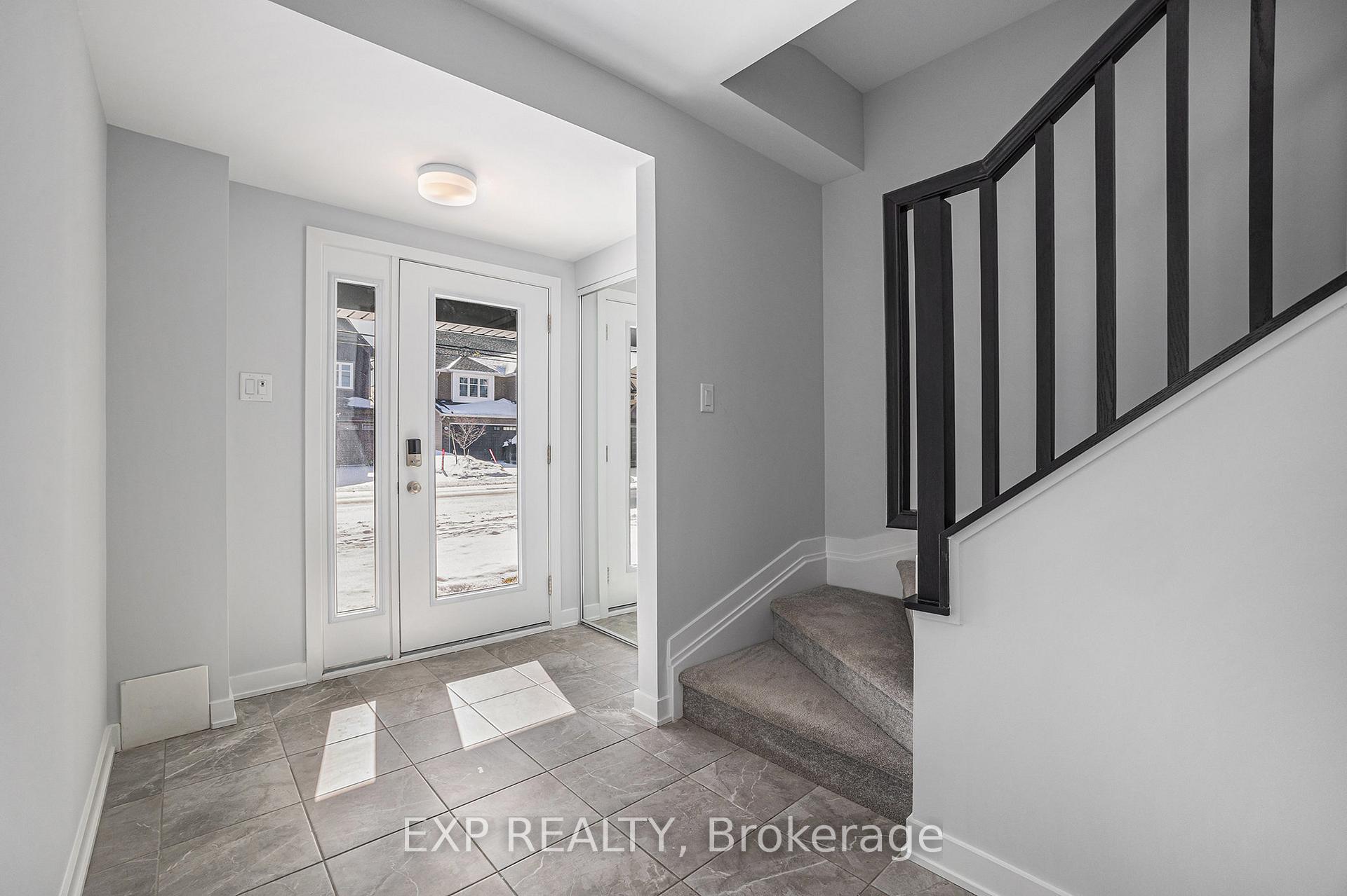 Photo 2 of 814 Kinstead, Ottawa, Stittsville (North) — HOMEH