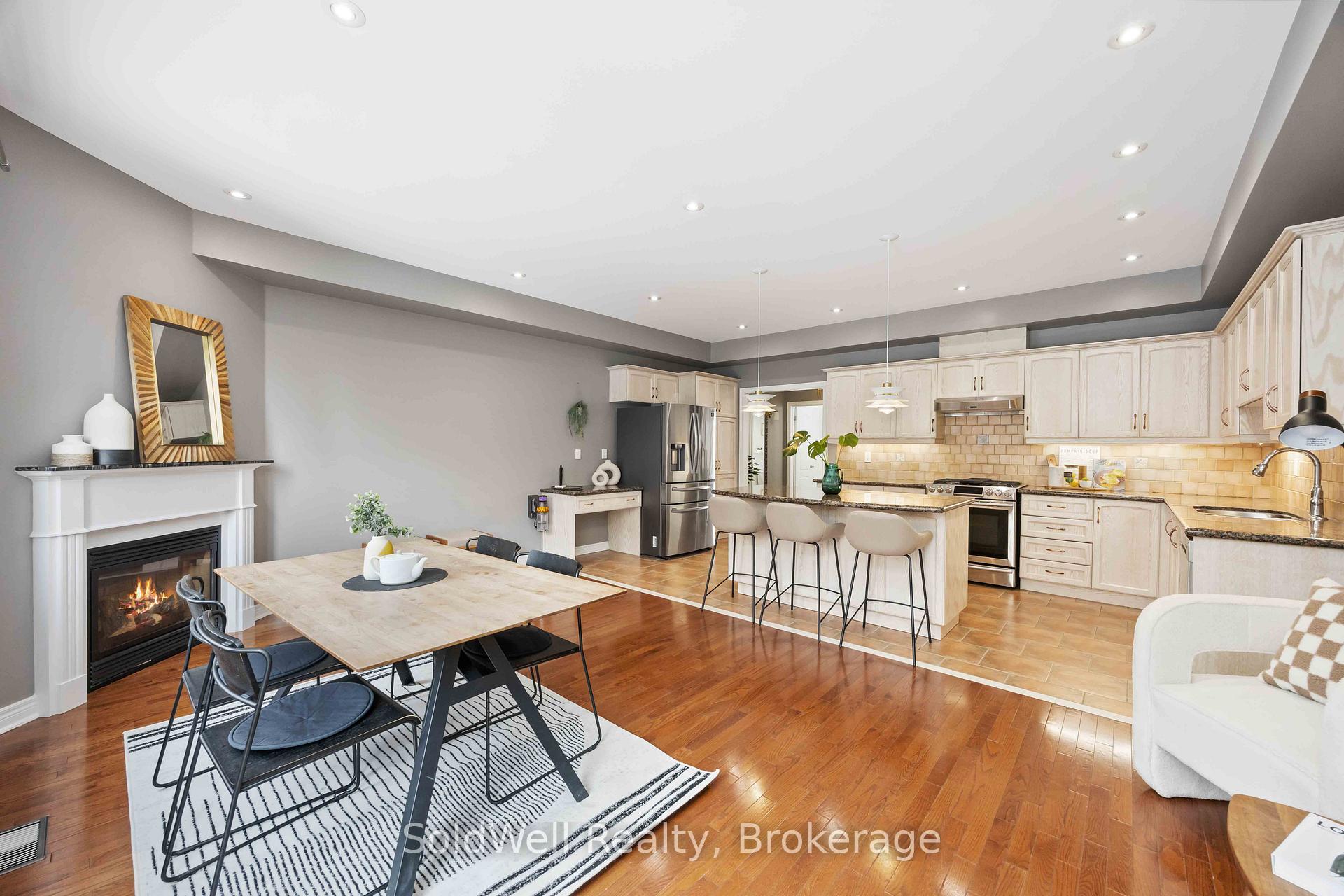 Photo 24 of Unit Unit 4, 700 Summeridge Drive, Vaughan, Patterson — HOMEH