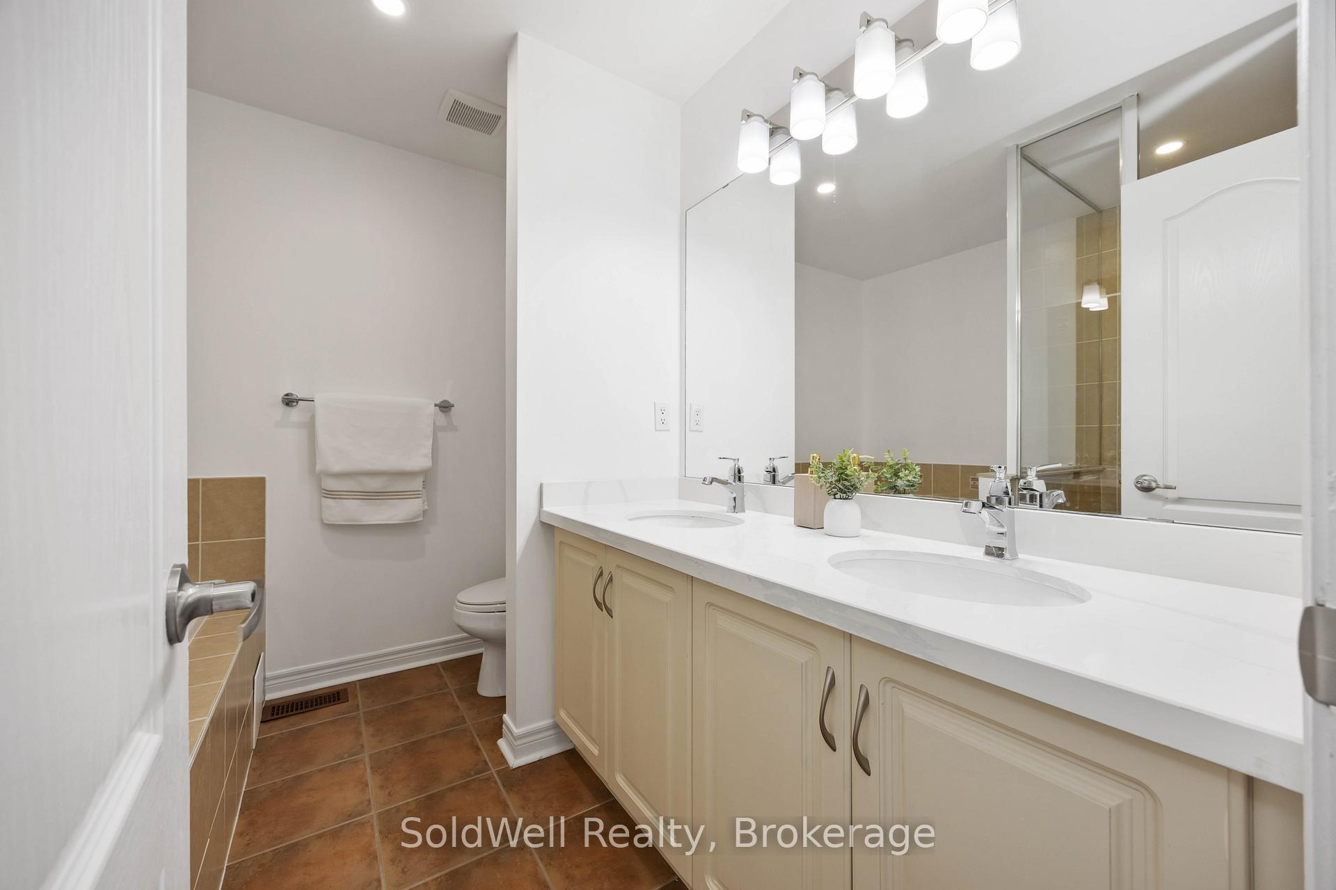 Photo 47 of Unit Unit 4, 700 Summeridge Drive, Vaughan, Patterson — HOMEH