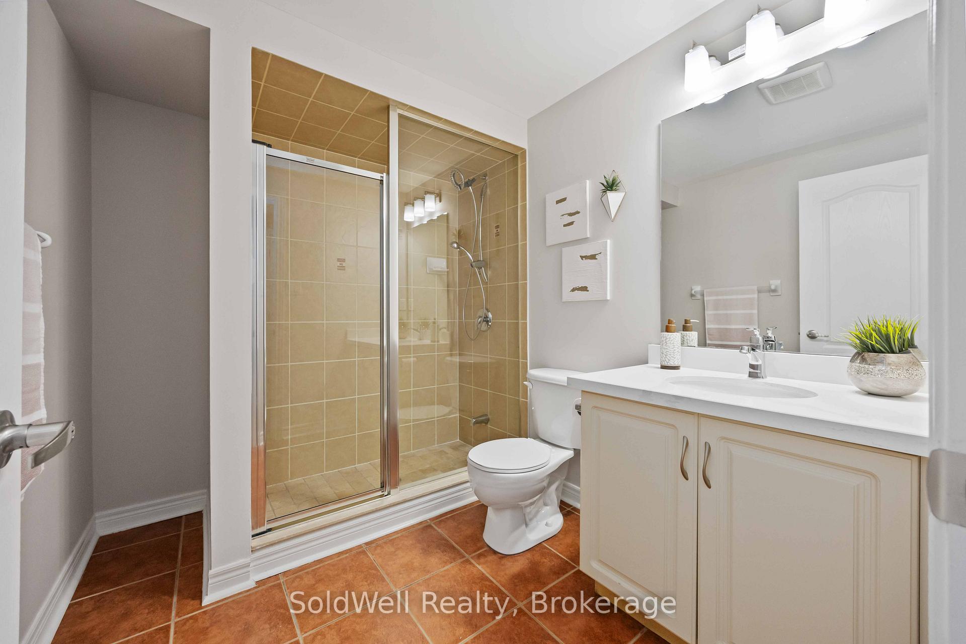 Photo 38 of Unit Unit 4, 700 Summeridge Drive, Vaughan, Patterson — HOMEH