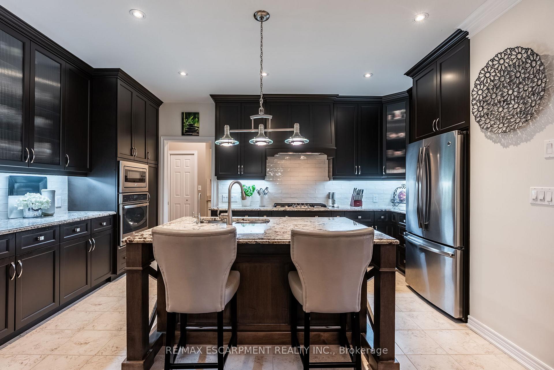 Photo 10 of 20 Chestnut Drive, Guelph/Eramosa, Rockwood — HOMEH