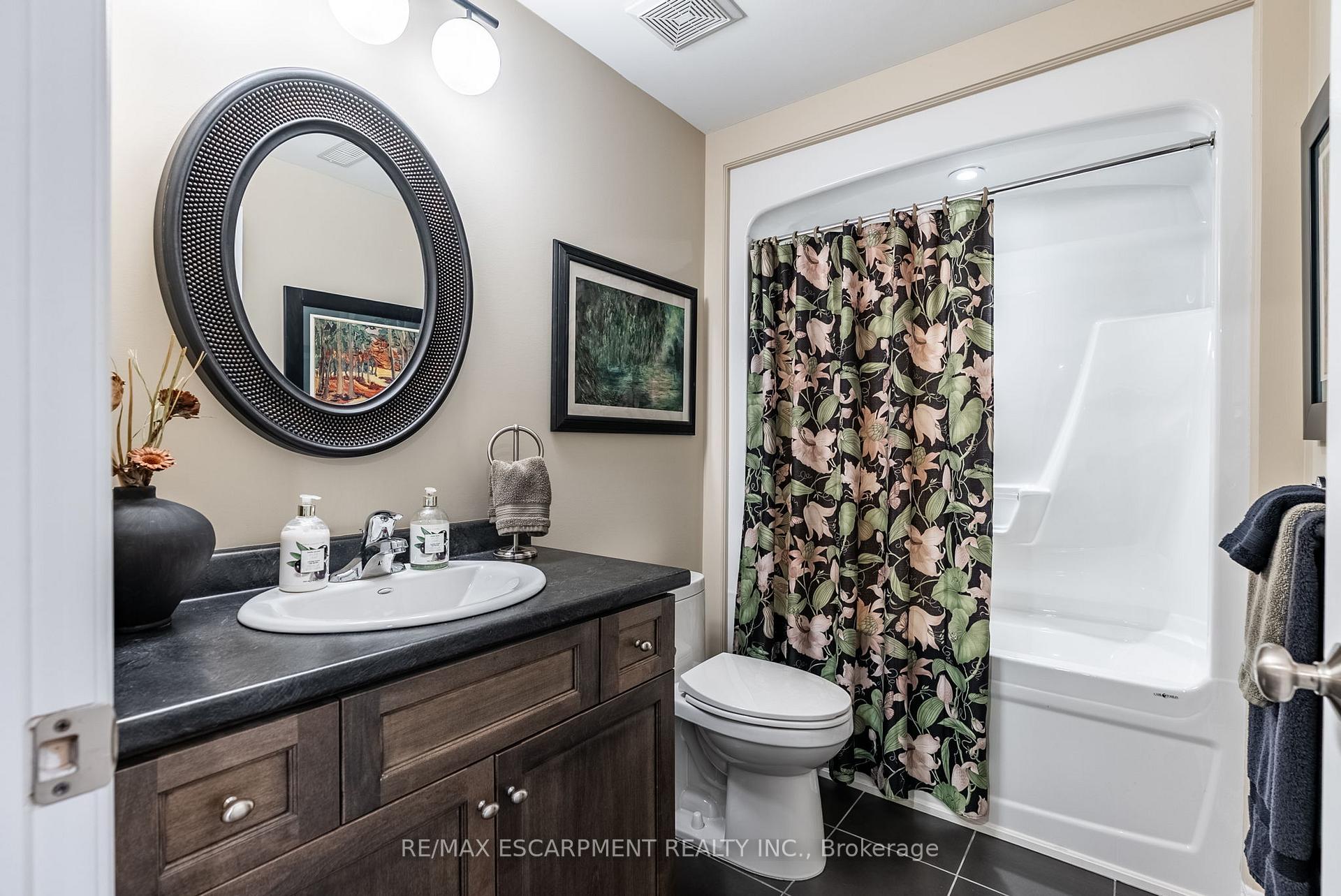 Photo 42 of 20 Chestnut Drive, Guelph/Eramosa, Rockwood — HOMEH