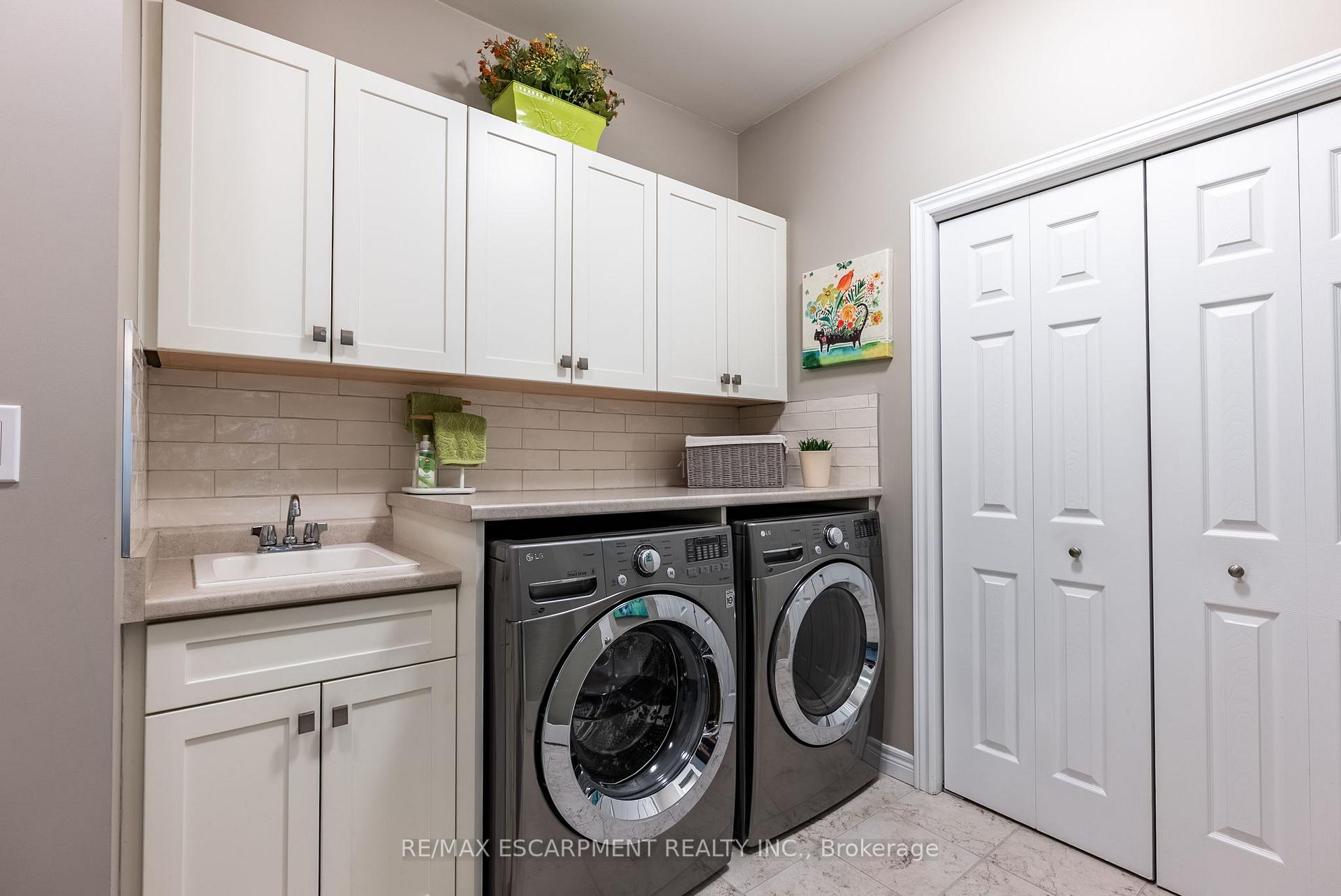 Photo 40 of 20 Chestnut Drive, Guelph/Eramosa, Rockwood — HOMEH