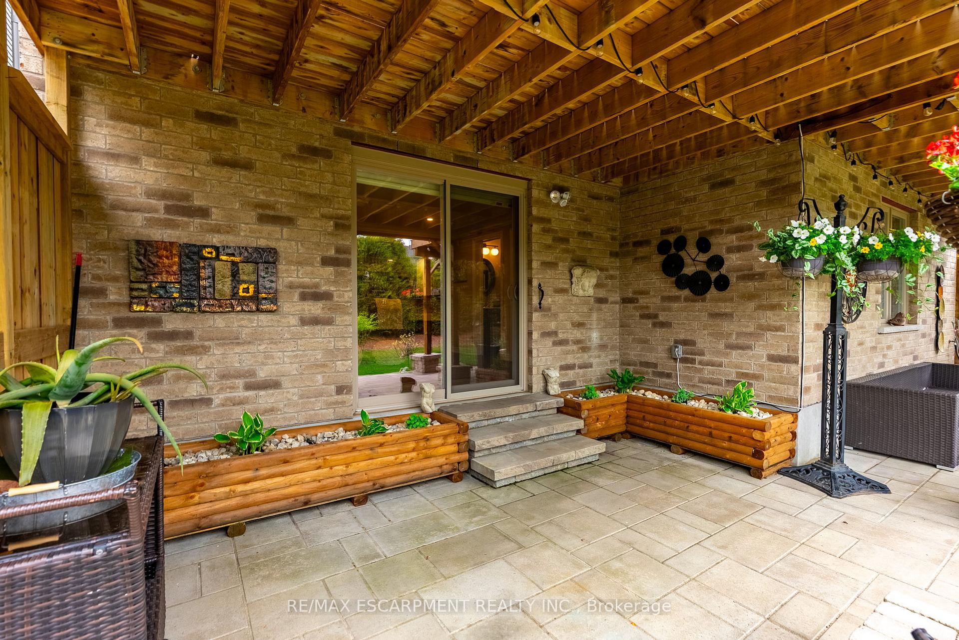 Photo 43 of 20 Chestnut Drive, Guelph/Eramosa, Rockwood — HOMEH