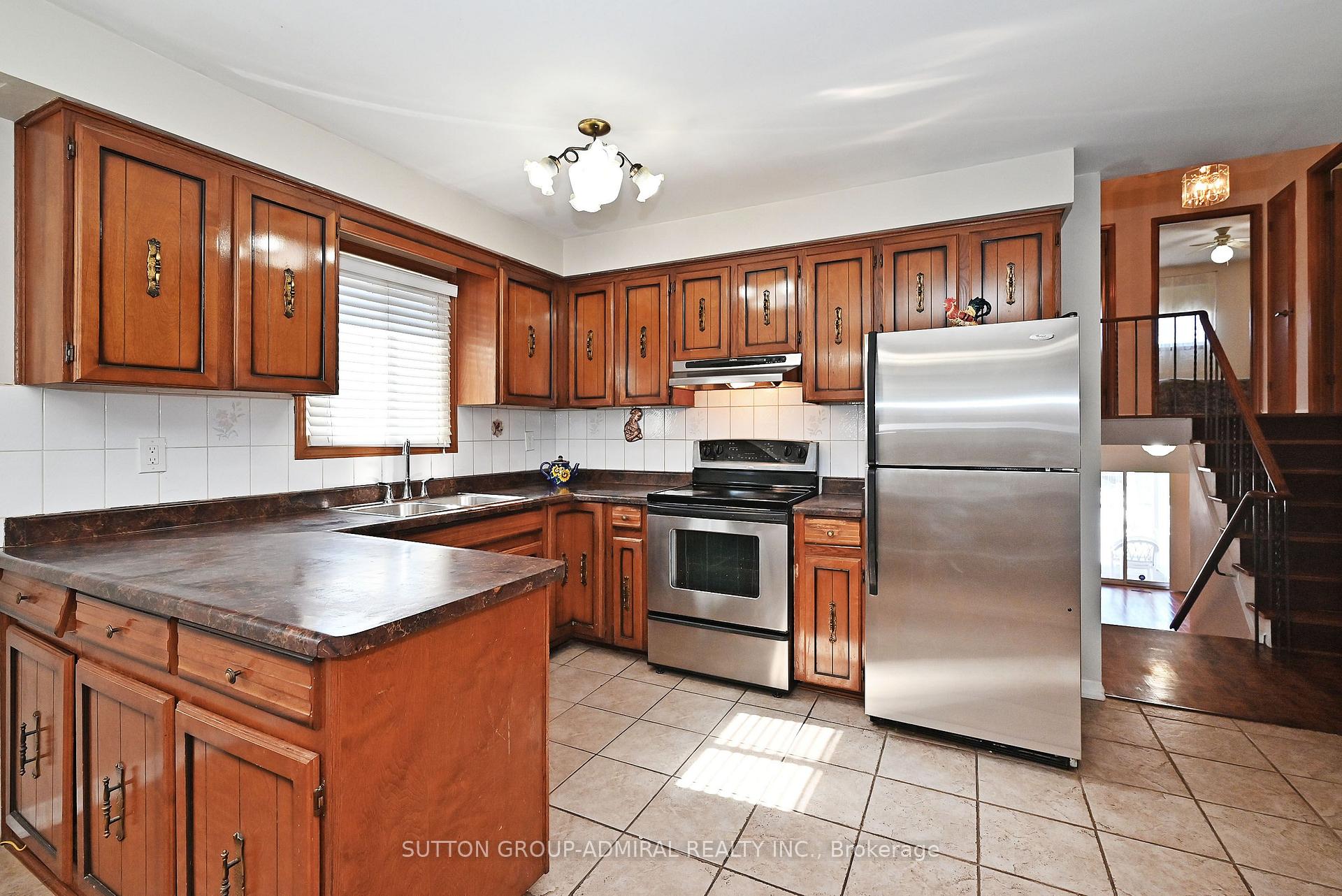 Photo 6 of 50 Alliston Road, Vaughan, East Woodbridge — HOMEH