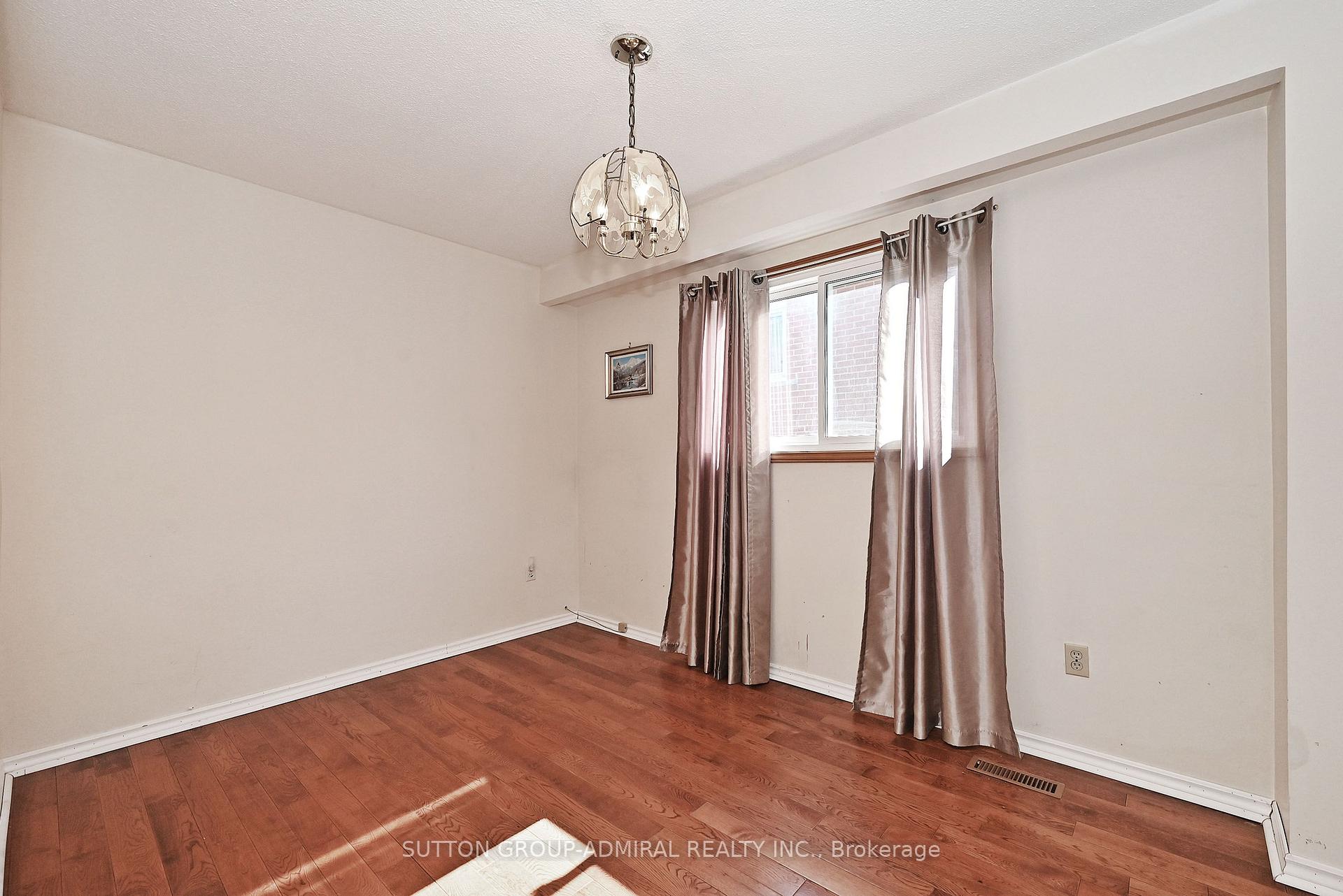 Photo 19 of 50 Alliston Road, Vaughan, East Woodbridge — HOMEH