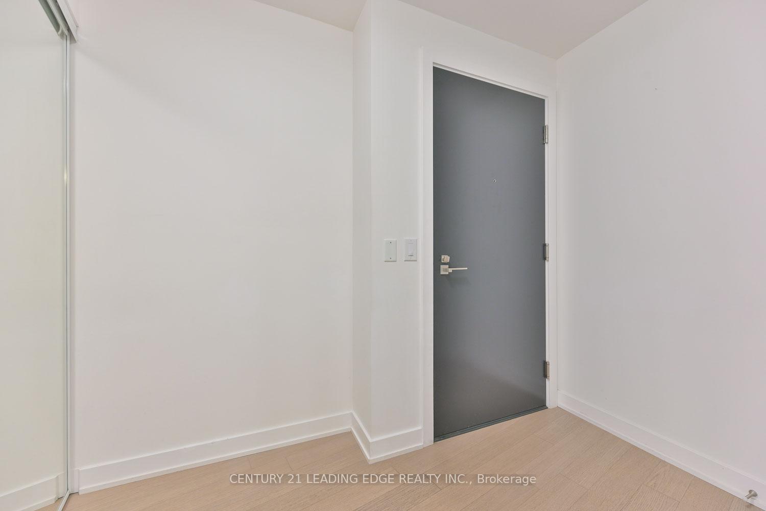 Photo 2 of Unit 610, 15 Beverley Street, Toronto, Kensington-Chinatown — HOMEH