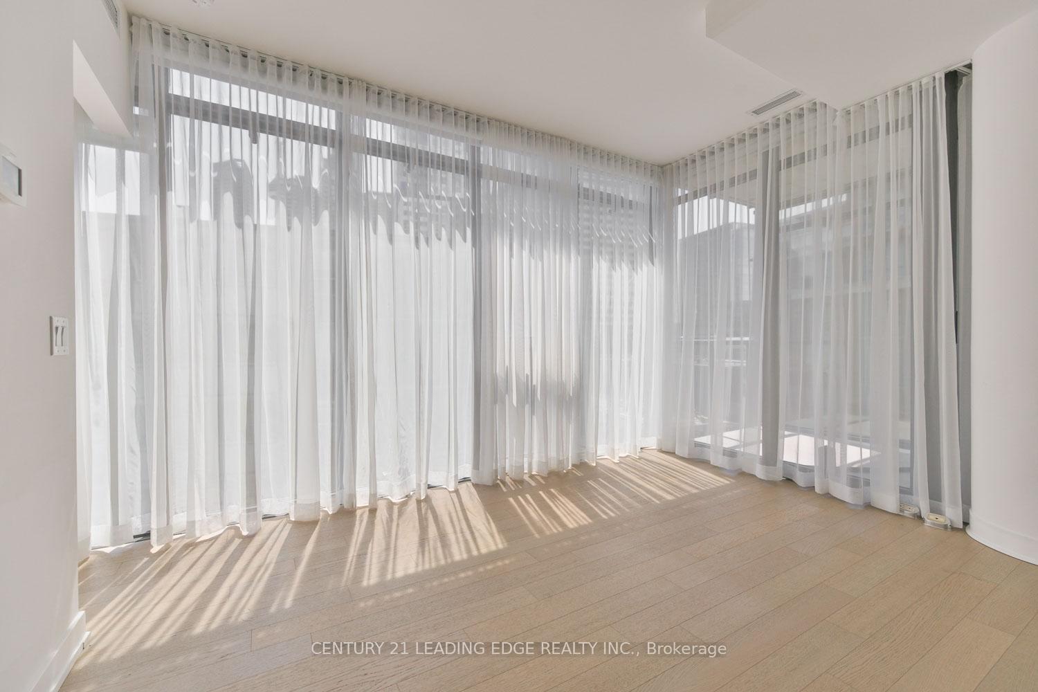 Photo 5 of Unit 610, 15 Beverley Street, Toronto, Kensington-Chinatown — HOMEH