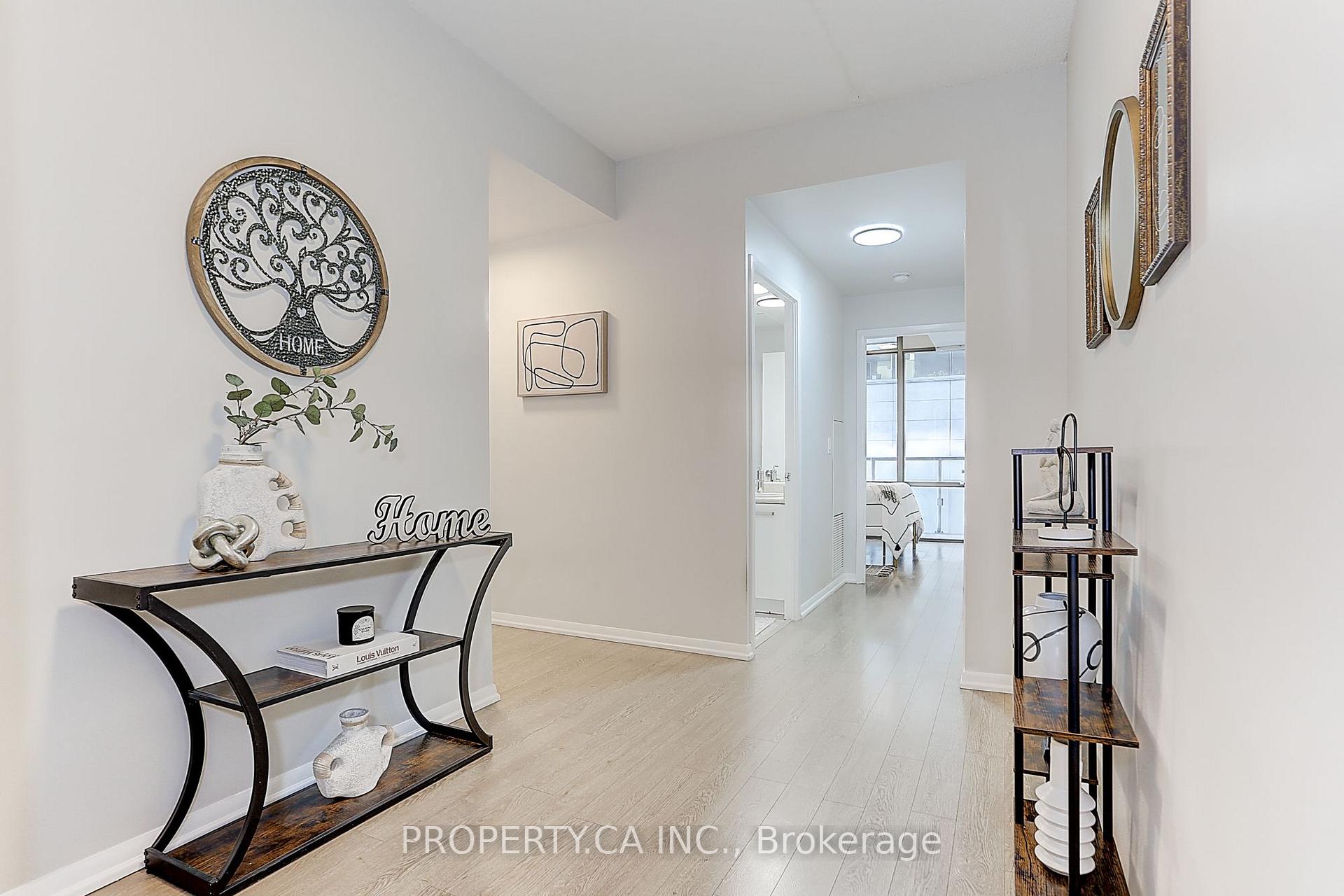 Photo 29 of Unit 710, 832 Bay Street, Toronto, Bay Street Corridor — HOMEH