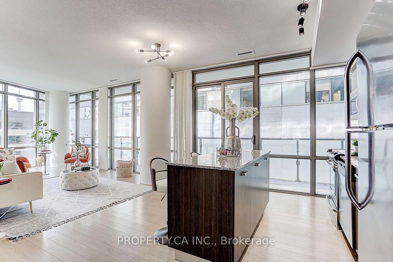 Photo 24 of Unit 710, 832 Bay Street, Toronto, Bay Street Corridor — HOMEH