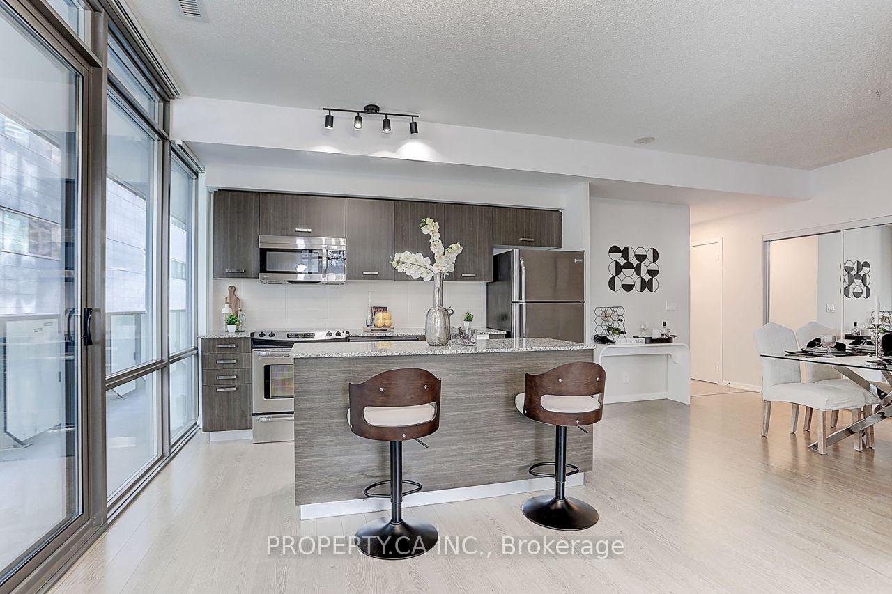 Photo 38 of Unit 710, 832 Bay Street, Toronto, Bay Street Corridor — HOMEH