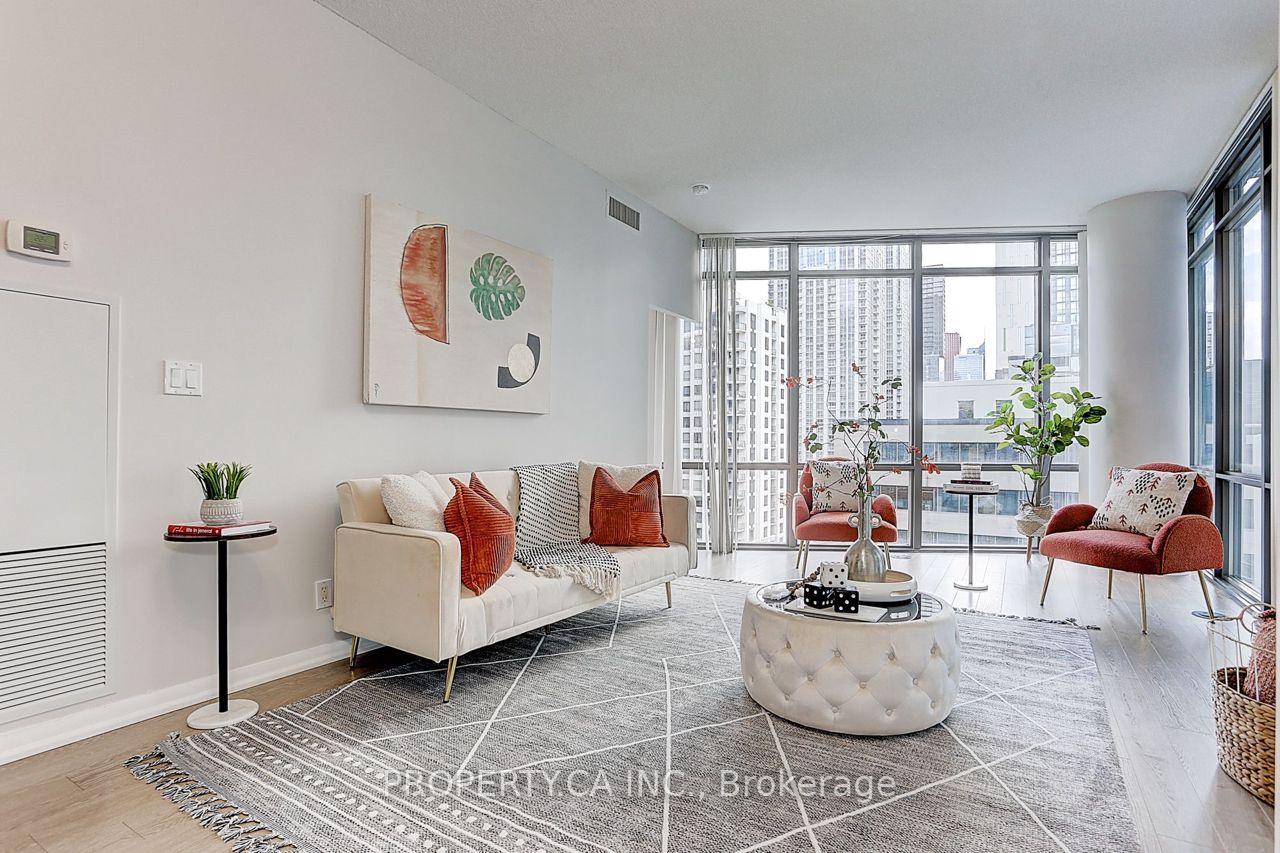 Photo 7 of Unit 710, 832 Bay Street, Toronto, Bay Street Corridor — HOMEH
