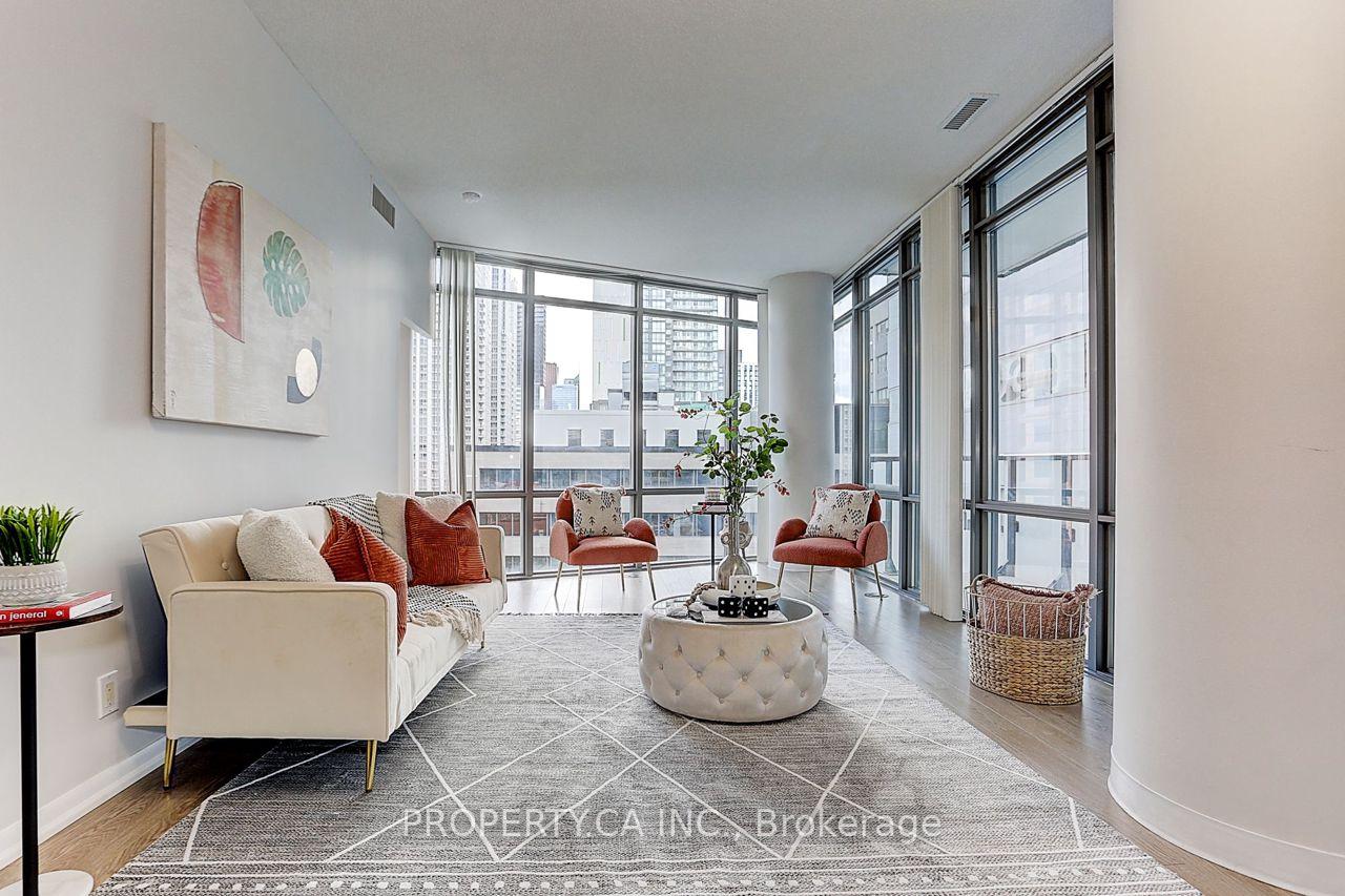 Photo 13 of Unit 710, 832 Bay Street, Toronto, Bay Street Corridor — HOMEH