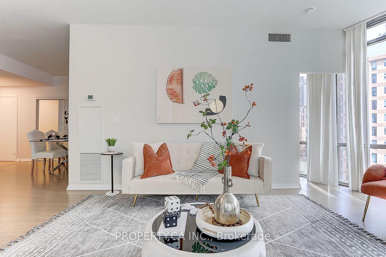Photo 25 of Unit 710, 832 Bay Street, Toronto, Bay Street Corridor — HOMEH