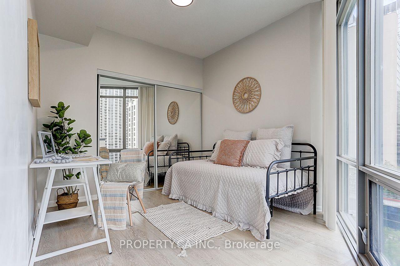 Photo 30 of Unit 710, 832 Bay Street, Toronto, Bay Street Corridor — HOMEH