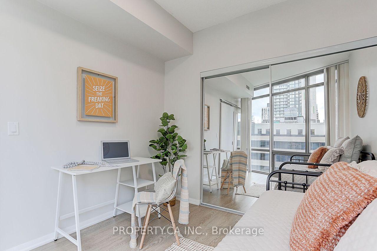 Photo 11 of Unit 710, 832 Bay Street, Toronto, Bay Street Corridor — HOMEH