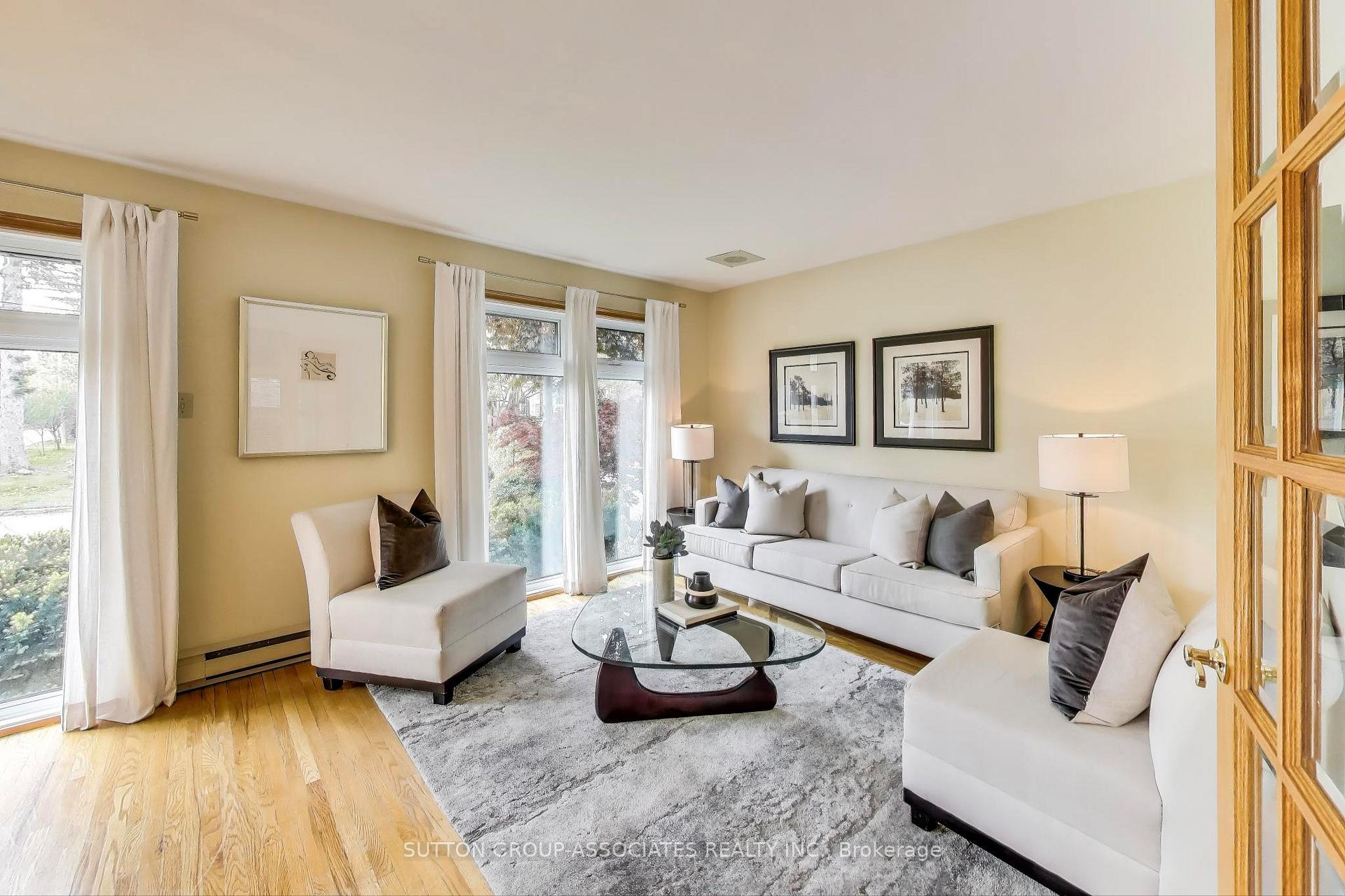 Photo 9 of 368 Douglas Avenue, Toronto, Bedford Park-Nortown — HOMEH