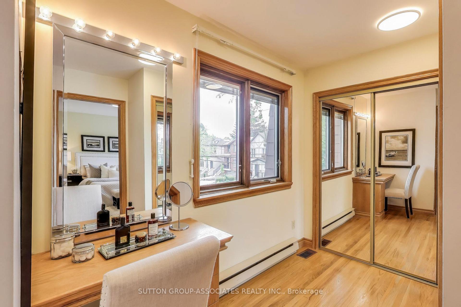 Photo 12 of 368 Douglas Avenue, Toronto, Bedford Park-Nortown — HOMEH