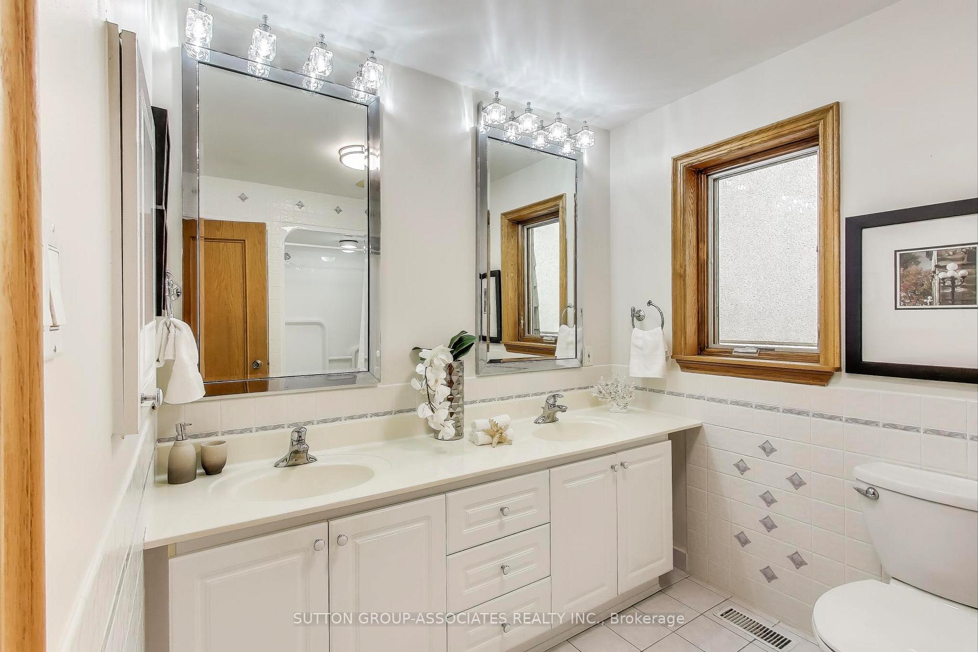 Photo 6 of 368 Douglas Avenue, Toronto, Bedford Park-Nortown — HOMEH