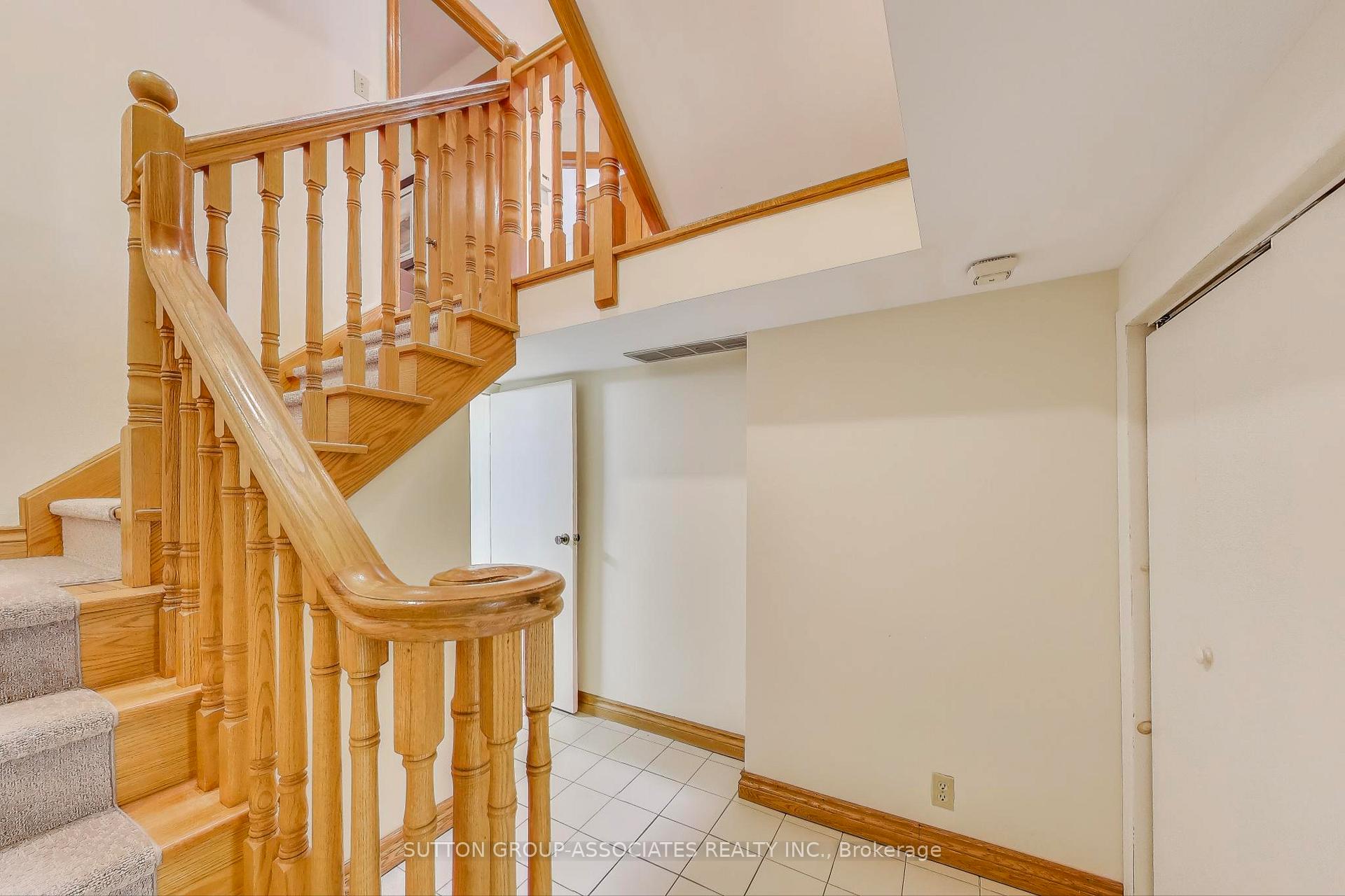 Photo 20 of 368 Douglas Avenue, Toronto, Bedford Park-Nortown — HOMEH