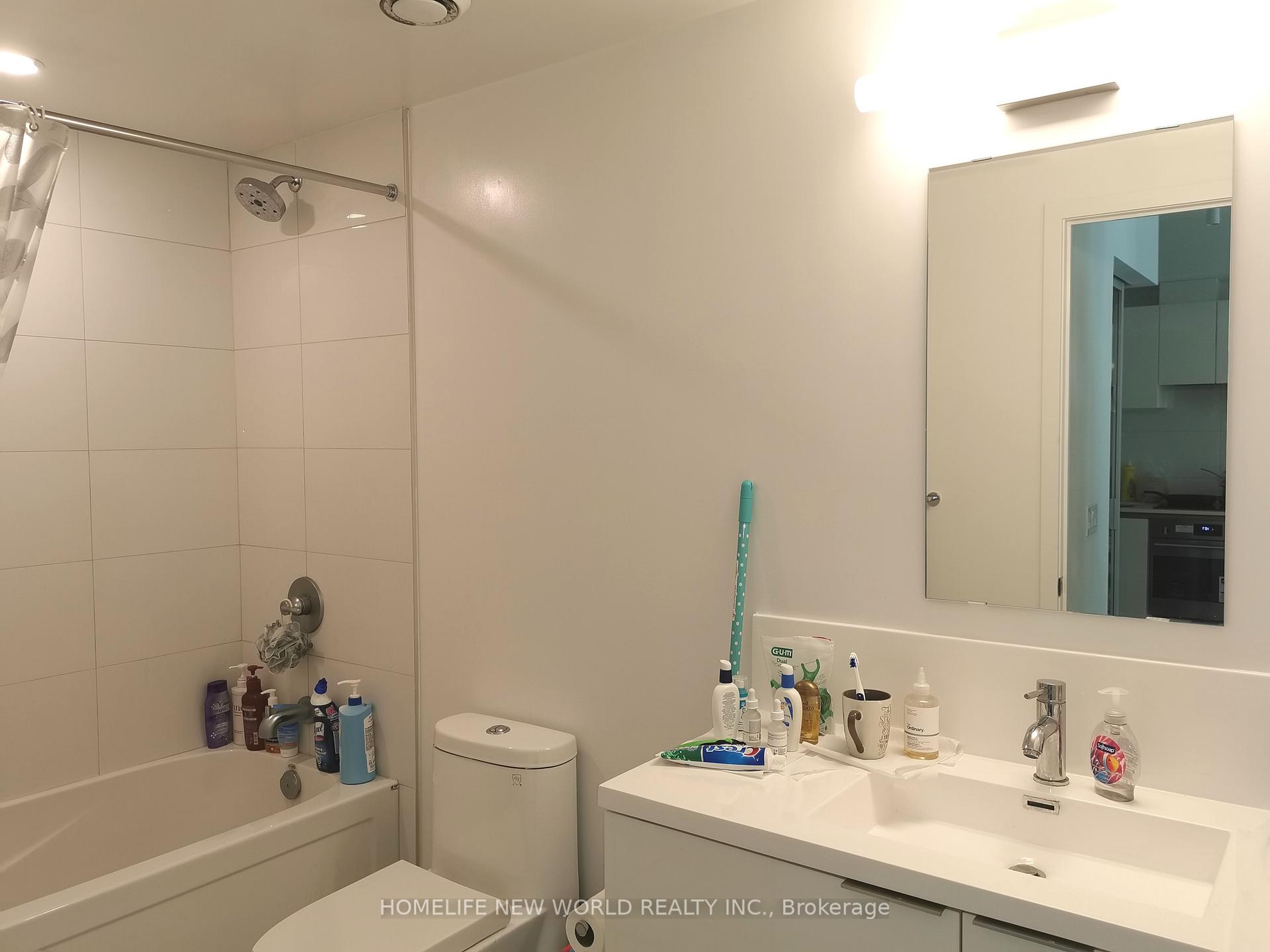 Photo 4 of Unit 1028, 230 Simcoe Street, Toronto, Kensington-Chinatown — HOMEH