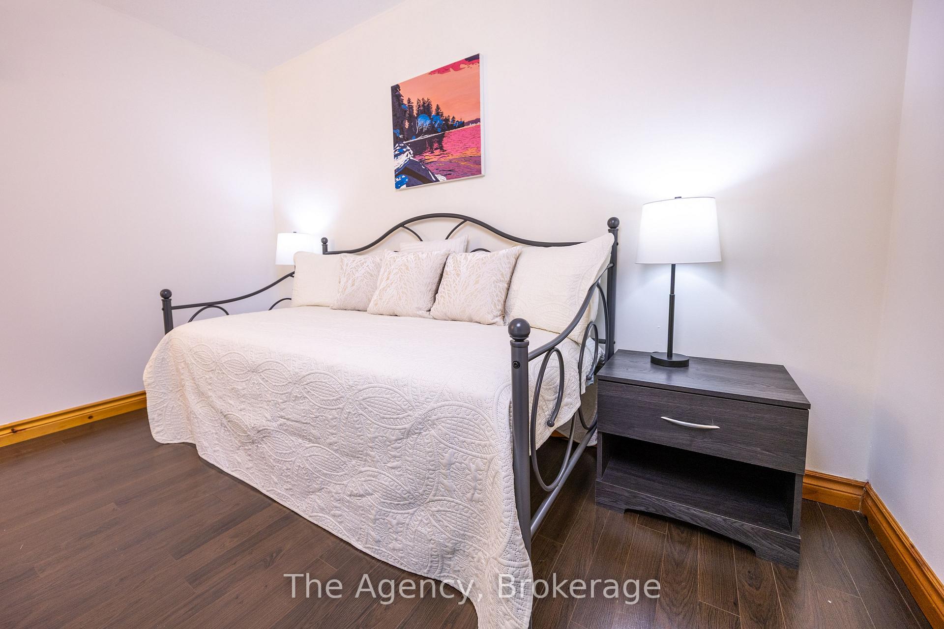 Photo 12 of 1411 Cedar Lane, Bracebridge, Macaulay — HOMEH