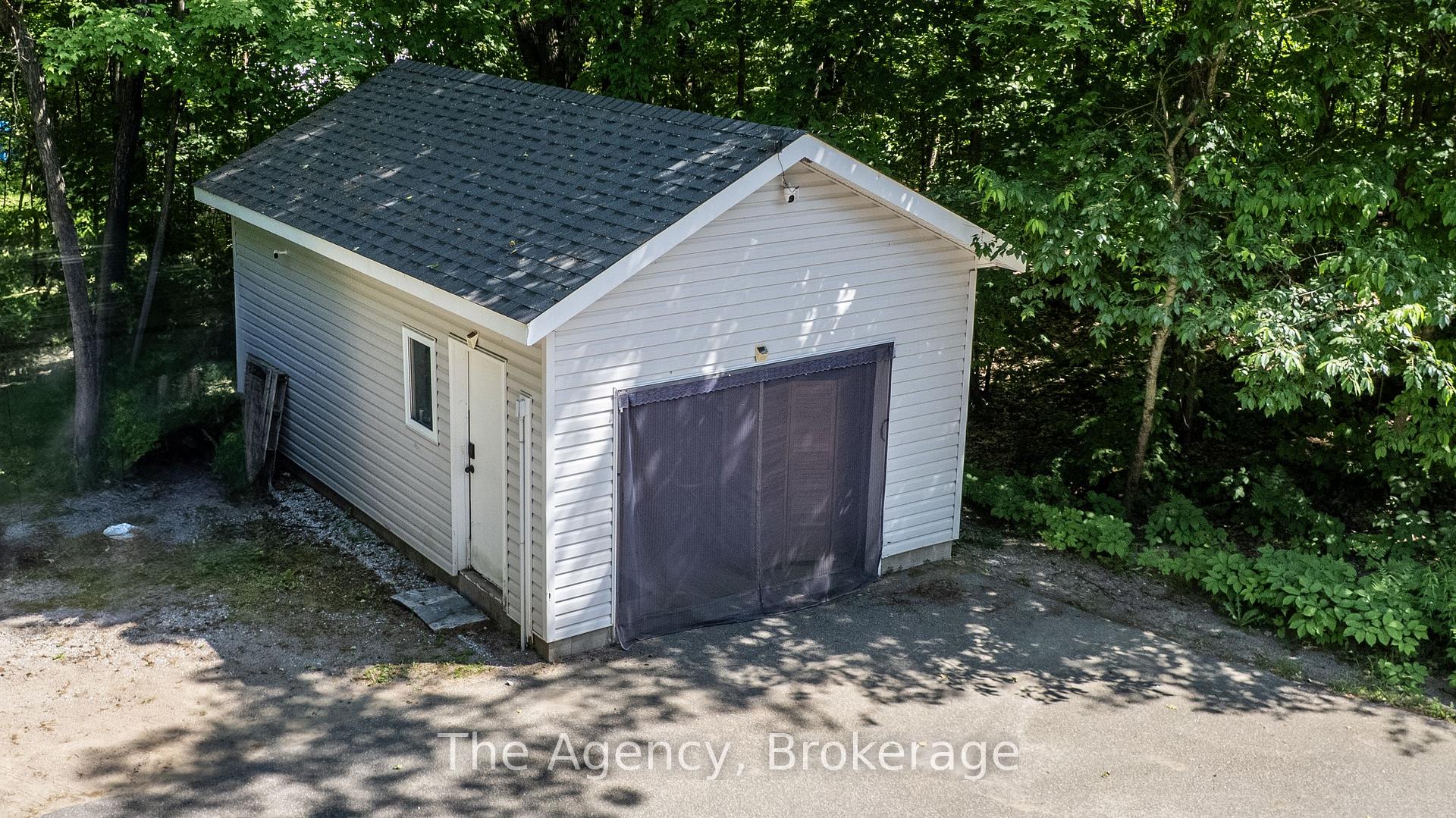 Photo 9 of 1411 Cedar Lane, Bracebridge, Macaulay — HOMEH