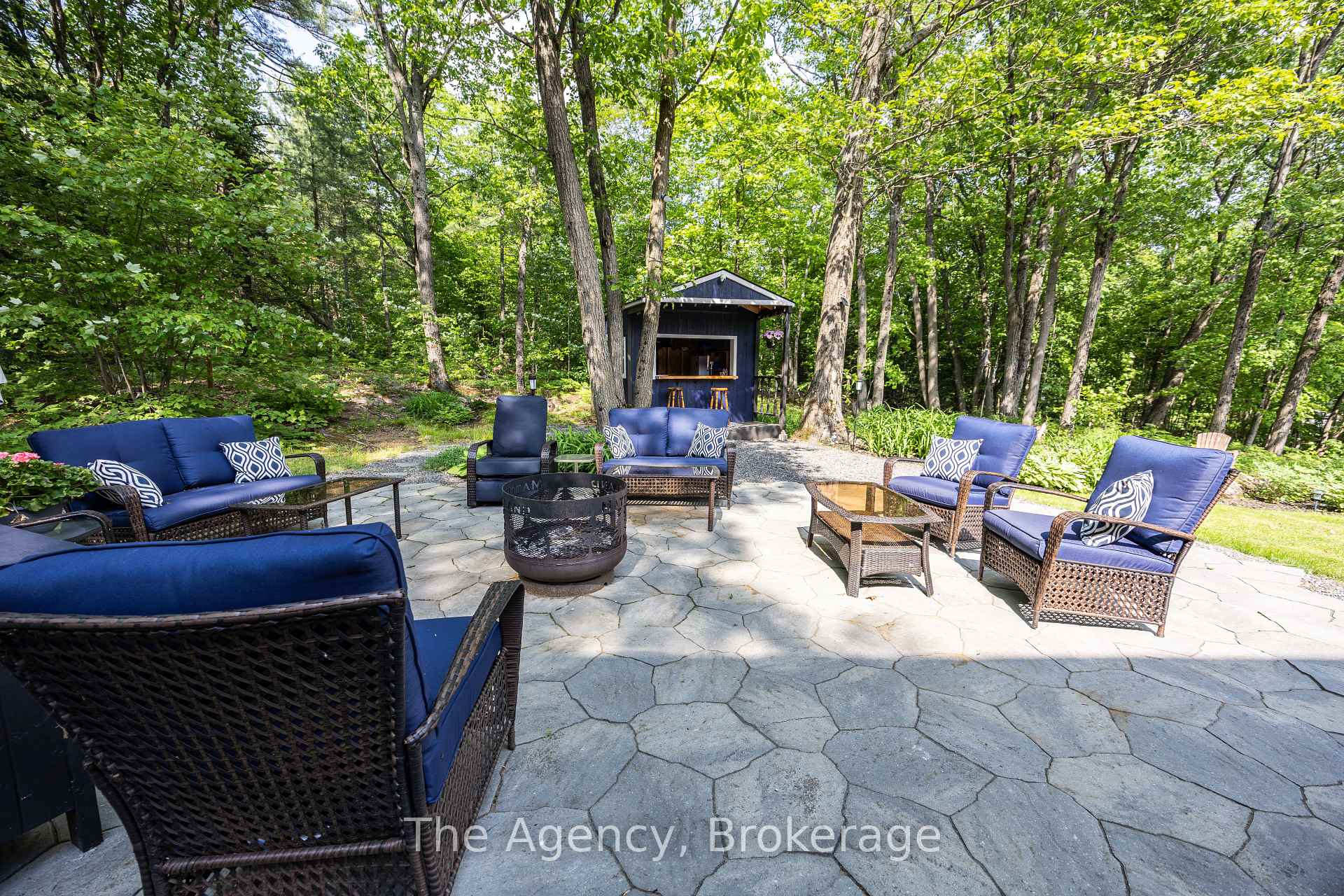 Photo 22 of 1411 Cedar Lane, Bracebridge, Macaulay — HOMEH