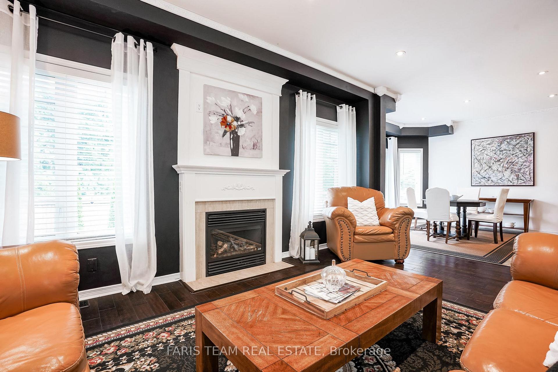 Photo 9 of 64 Westminster Circle, Barrie, Innis-Shore — HOMEH