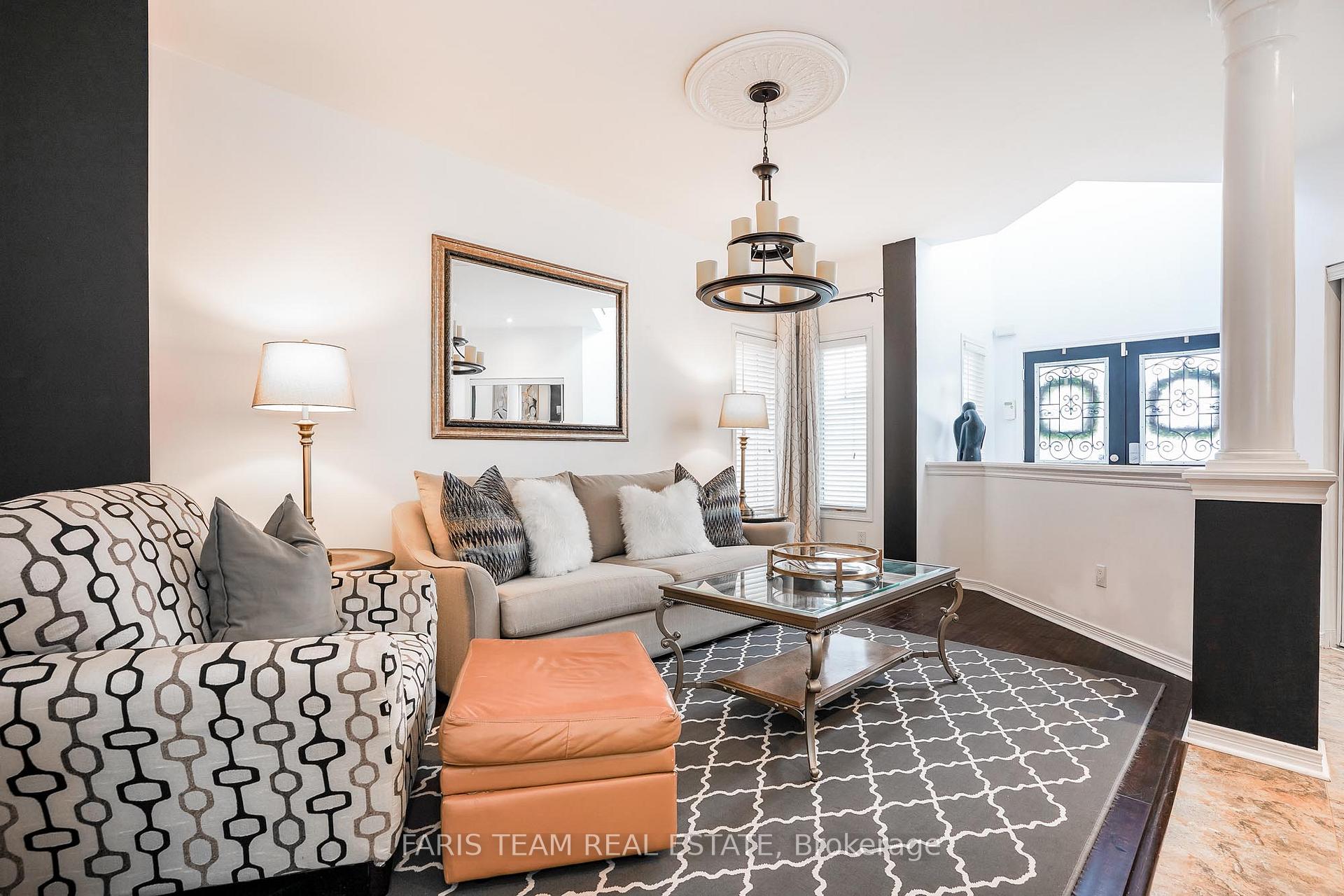 Photo 10 of 64 Westminster Circle, Barrie, Innis-Shore — HOMEH
