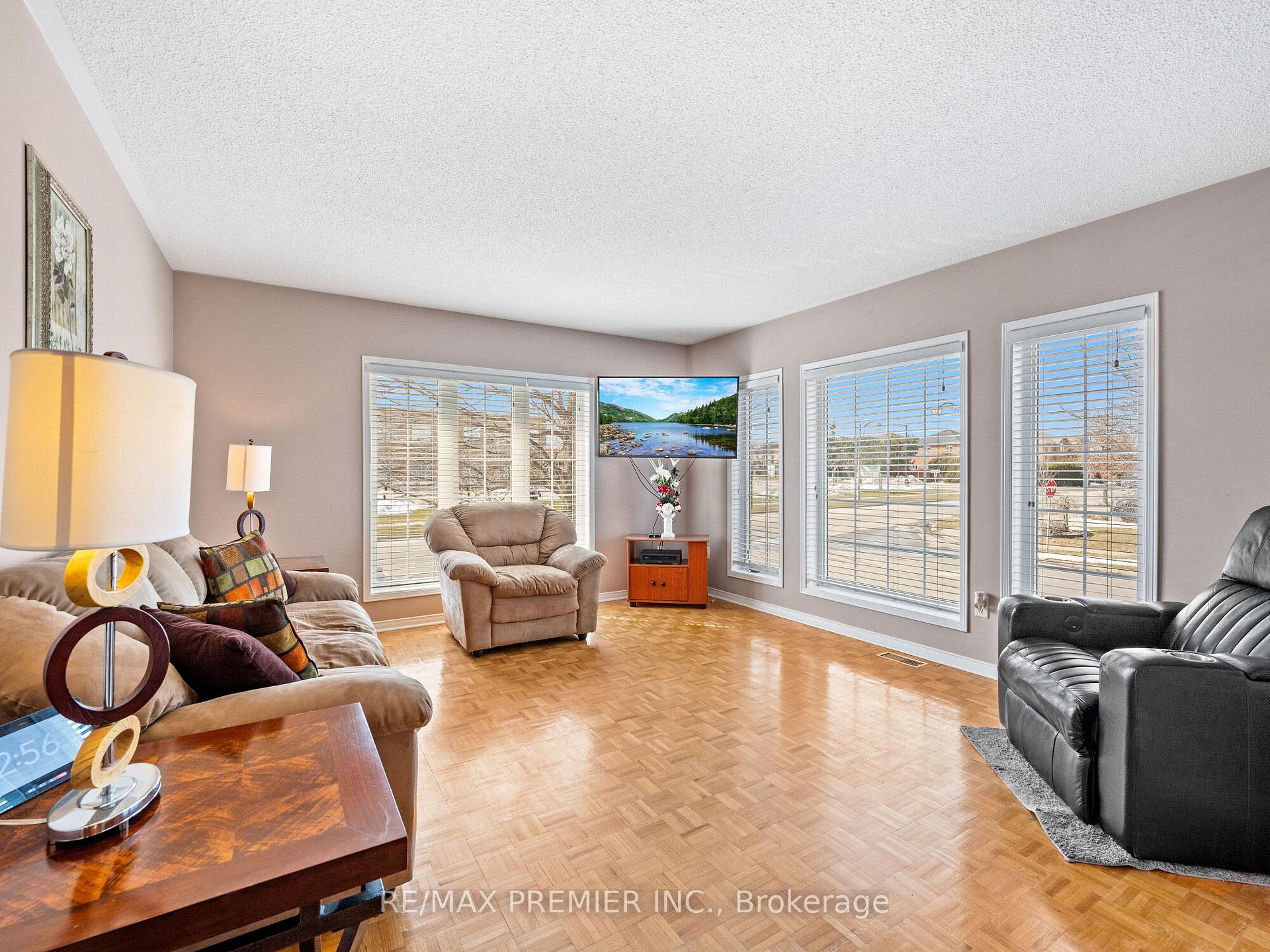 Photo 2 of 1 Shady Glen Crescent, Caledon, Bolton East — HOMEH