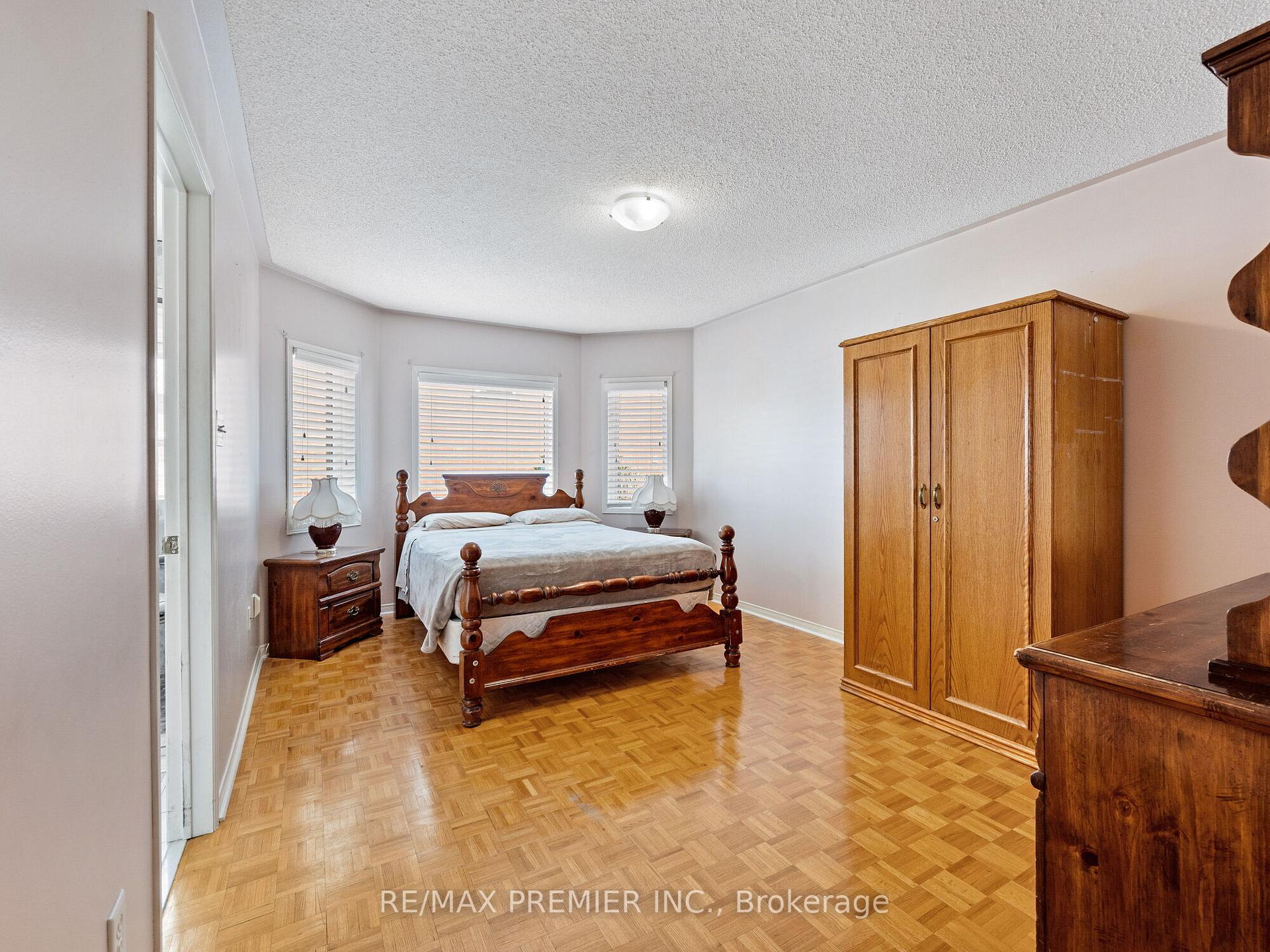 Photo 15 of 1 Shady Glen Crescent, Caledon, Bolton East — HOMEH