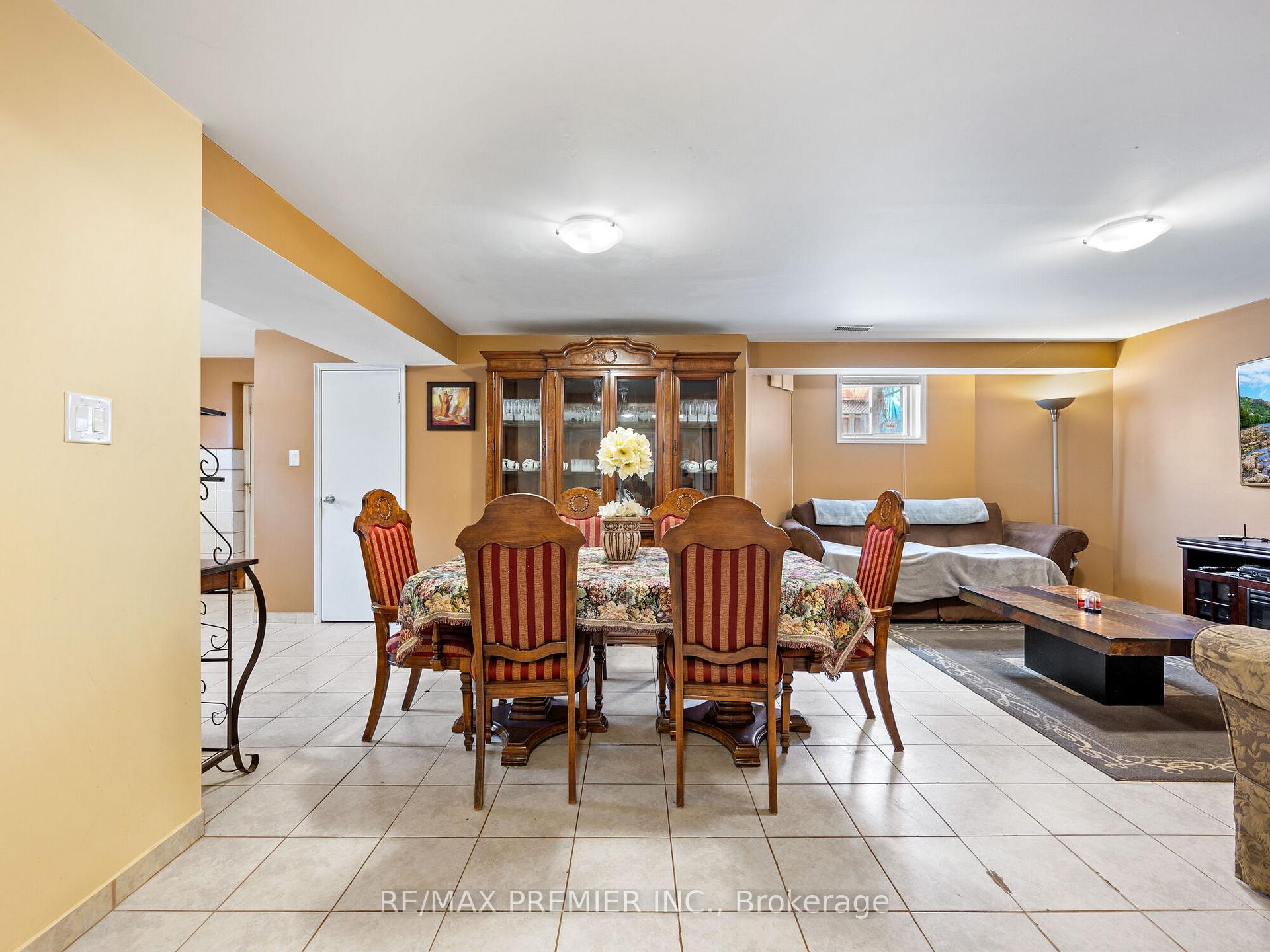 Photo 18 of 1 Shady Glen Crescent, Caledon, Bolton East — HOMEH