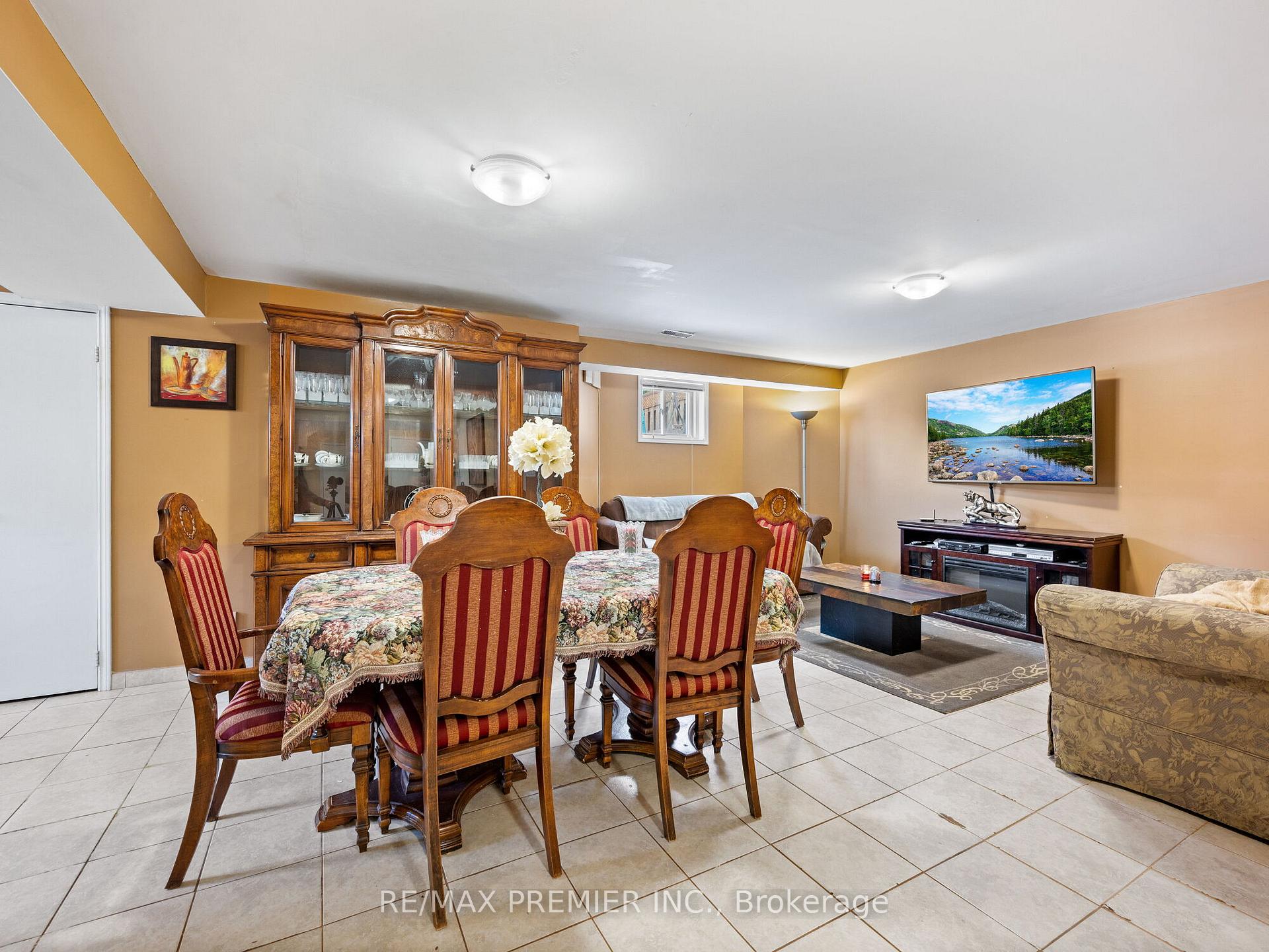 Photo 14 of 1 Shady Glen Crescent, Caledon, Bolton East — HOMEH