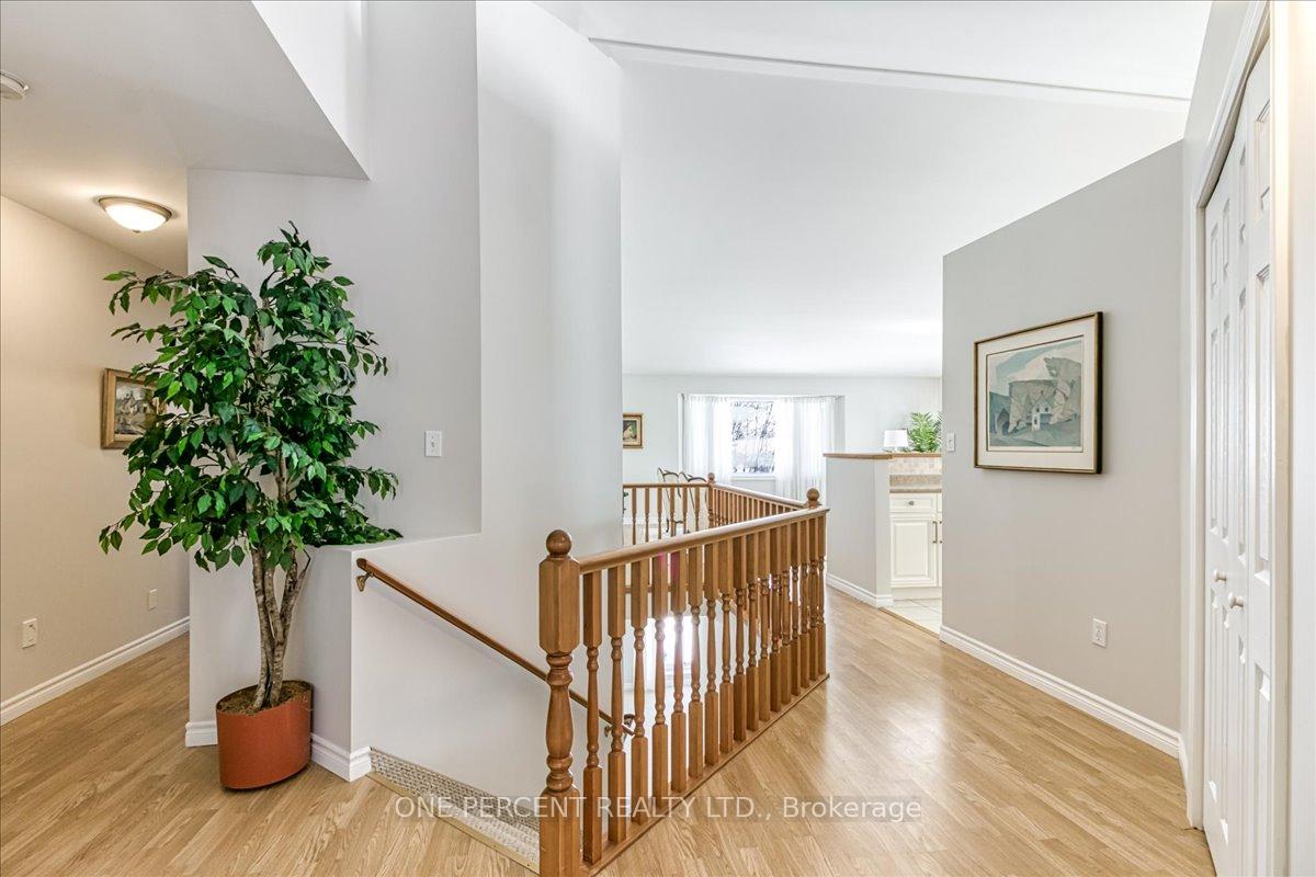 Photo 5 of 55 Park Place Drive, Sault Ste Marie — HOMEH