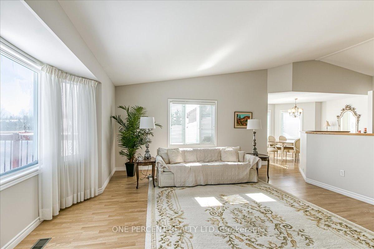 Photo 8 of 55 Park Place Drive, Sault Ste Marie — HOMEH