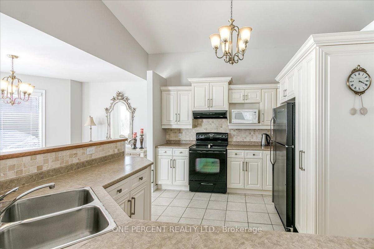 Photo 11 of 55 Park Place Drive, Sault Ste Marie — HOMEH
