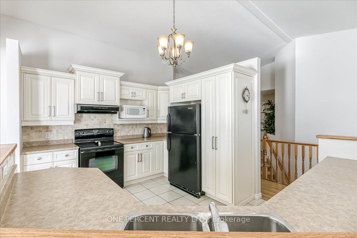 Photo 12 of 55 Park Place Drive, Sault Ste Marie — HOMEH
